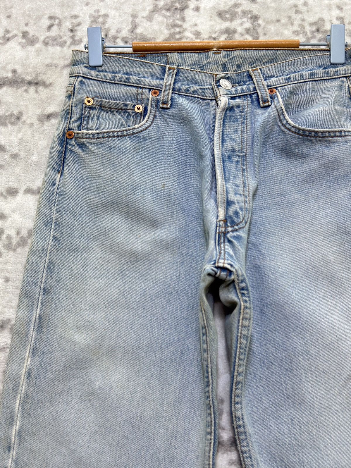Levi's Vintage Levi’s 501 Distressed Knee Rip Patchwork Denim Jeans Size US 27 - 4 Thumbnail