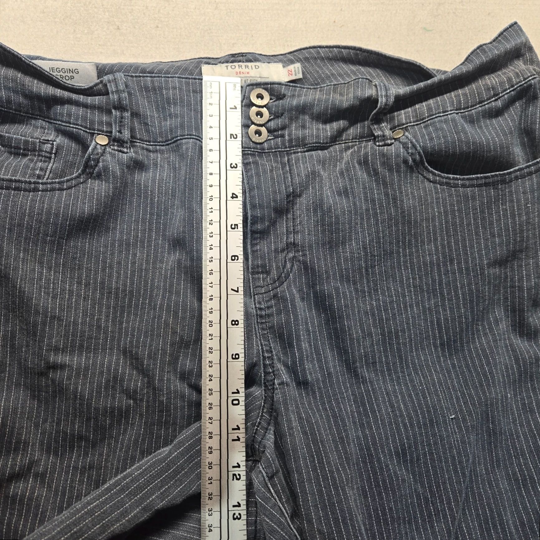Torrid Torrid Pants Chino Casual Work First At Fit Adult Women's Plus Size 22 Gray Twill Front Button Pockets Logo Size 40" / US 18 - 5 Thumbnail