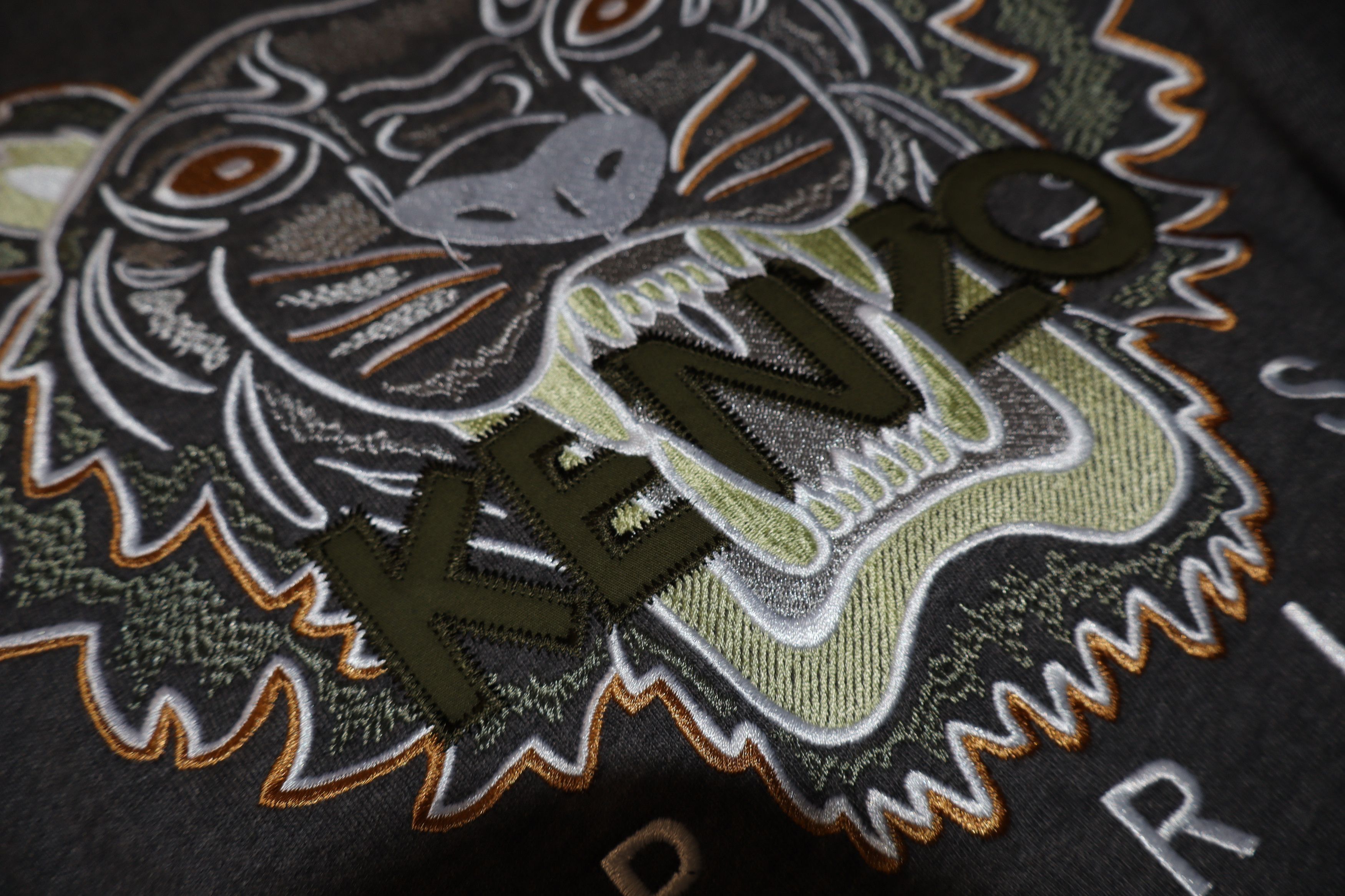 Kenzo Embroidered tiger sweatshirt Size US L / EU 52-54 / 3 - 8 Thumbnail