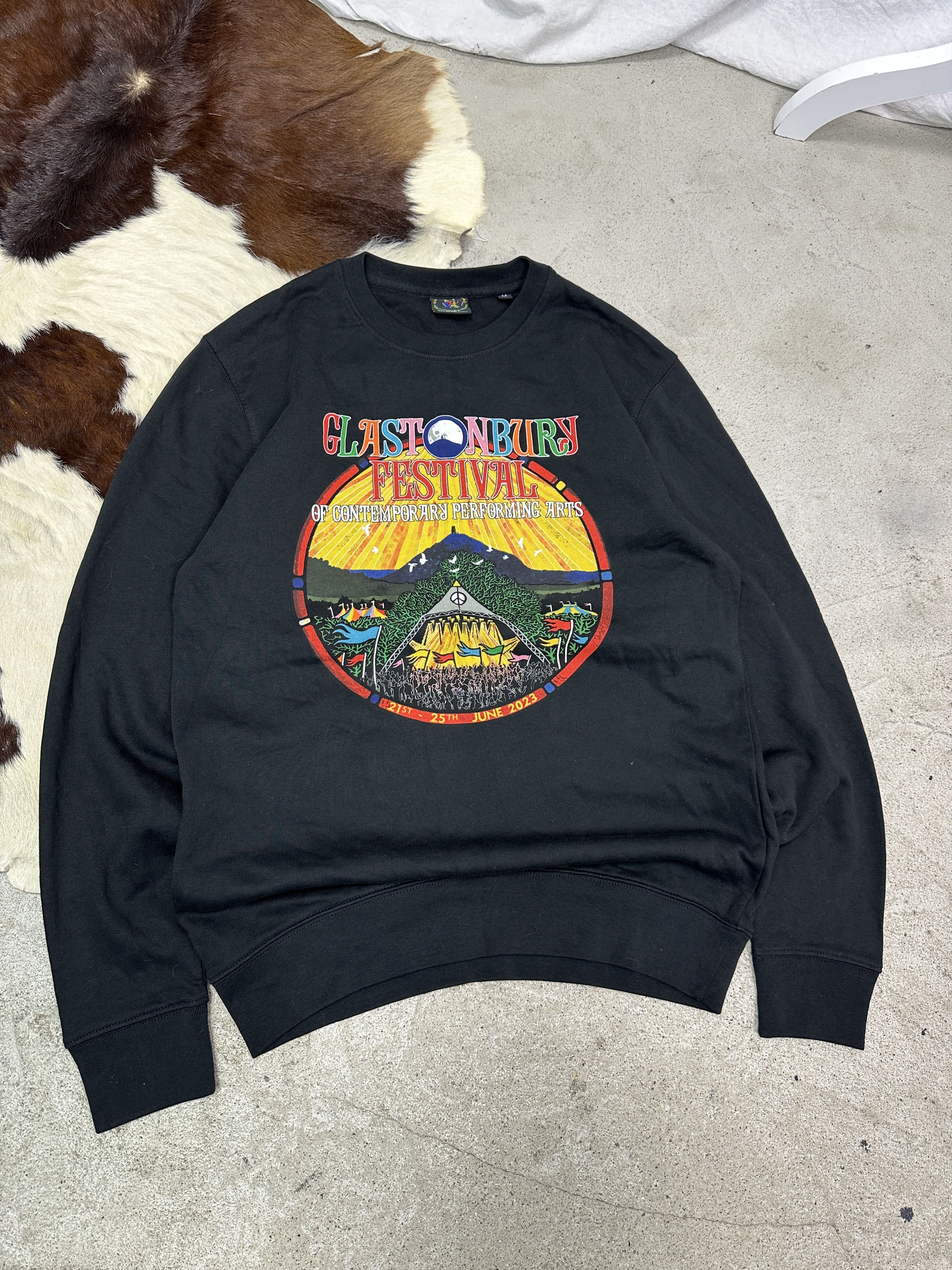 Vintage Vintage Casual Printed Glastonbury Festival Sweatshirt 00s Size US M / EU 48-50 / 2 - 1 Thumbnail