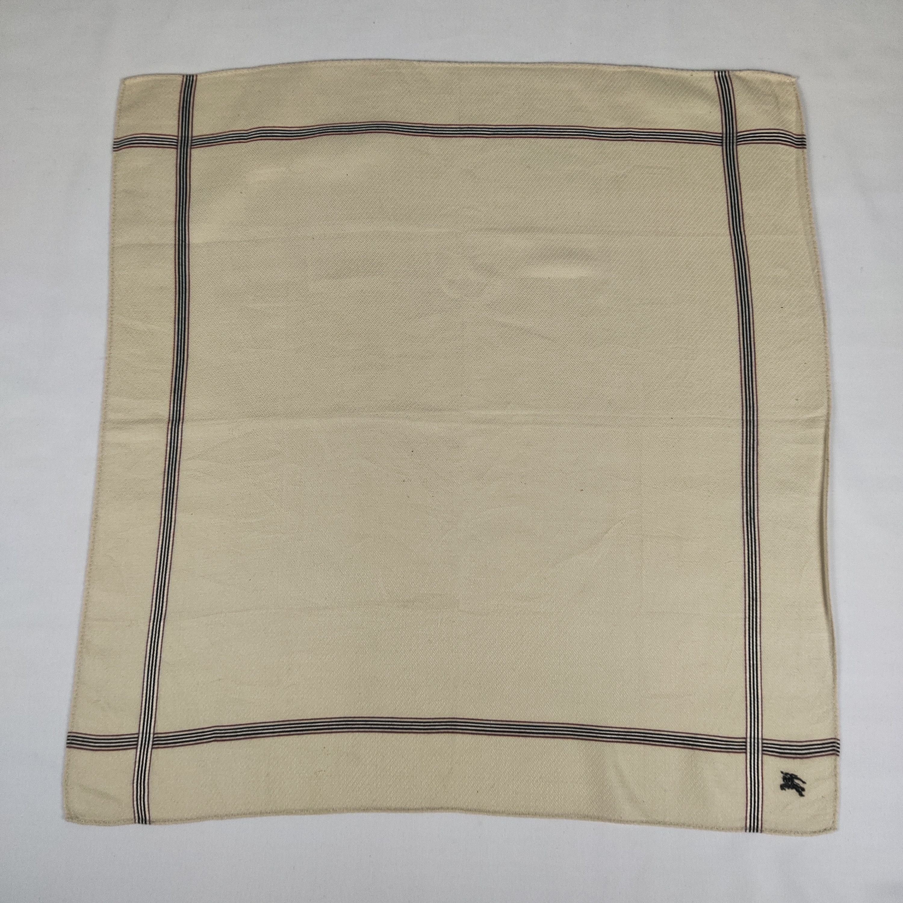 Burberry × Vintage Burberry Handkerchief / Neckerchief / Bandana FZ398 Size ONE SIZE - 3 Thumbnail