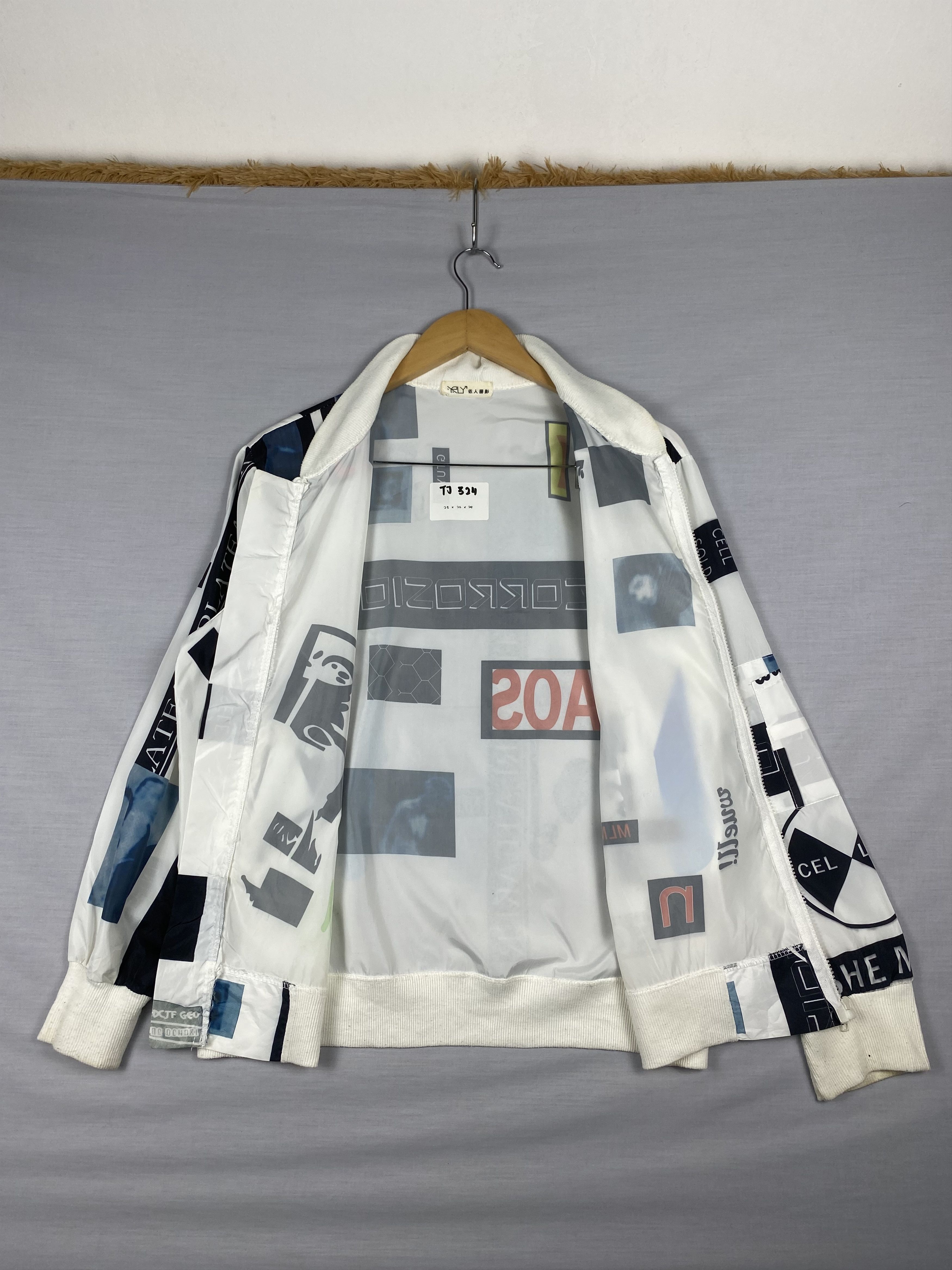 Japanese Brand Vintage Japanese Brand Many Art Zip Up Light Jacket Size US S / EU 44-46 / 1 - 5 Thumbnail