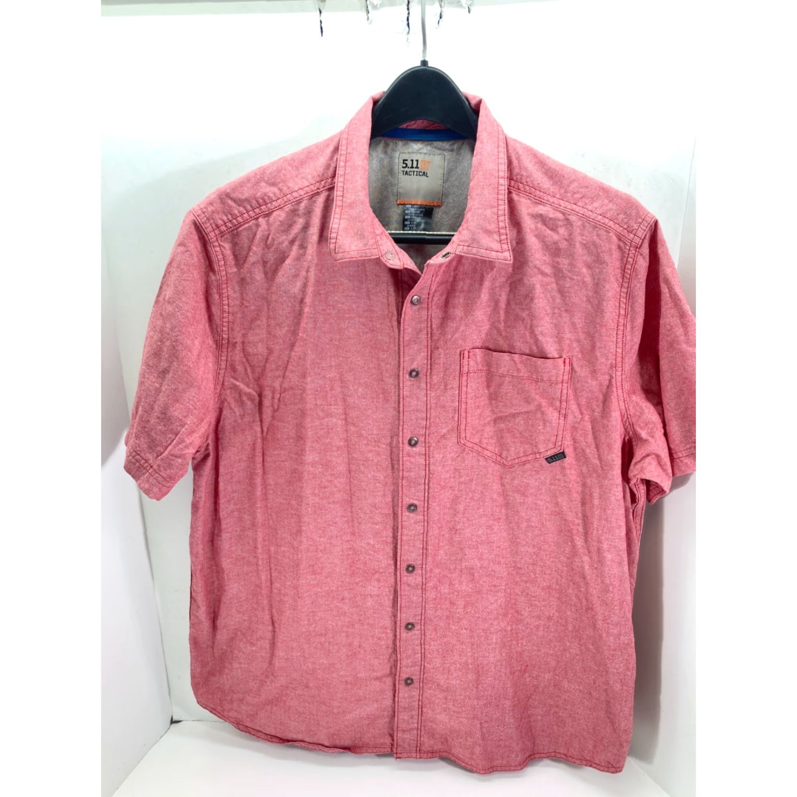 Vintage 5.11 Tactical Shirt Mens L Pink Pearl Snap Front Short Sleeve Pocket Logo Modern Mens L Pink Pearl Snap Front Short Sleeve Pocket Logo Modern Size US L / EU 52-54 / 3 - 2 Thumbnail