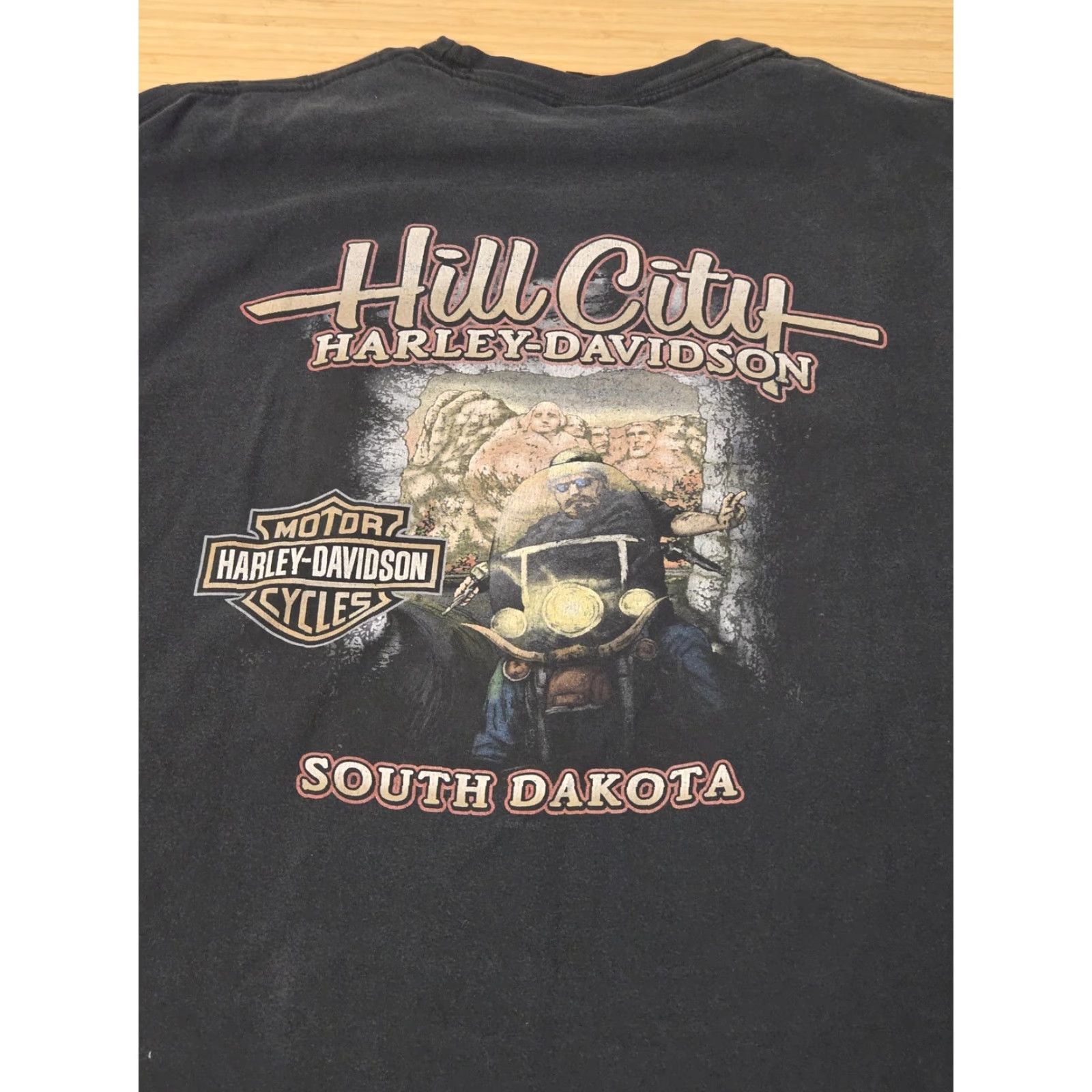 Harley Davidson VINTAGE Harley-Davidson Sturgis Shirt Mens XL Black 2010 Hill City Rally South Dakota Graphic Print Crew Neck Short Sleeve Biker Event Mens Size US XL / EU 56 / 4 - 5 Thumbnail