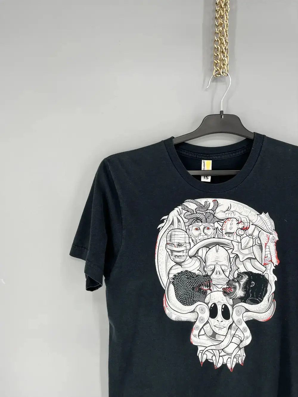 Band Tees Skulls Vintage Y2K Rock Metal Size S Black Humor Logo Size US S / EU 44-46 / 1 - 4 Thumbnail