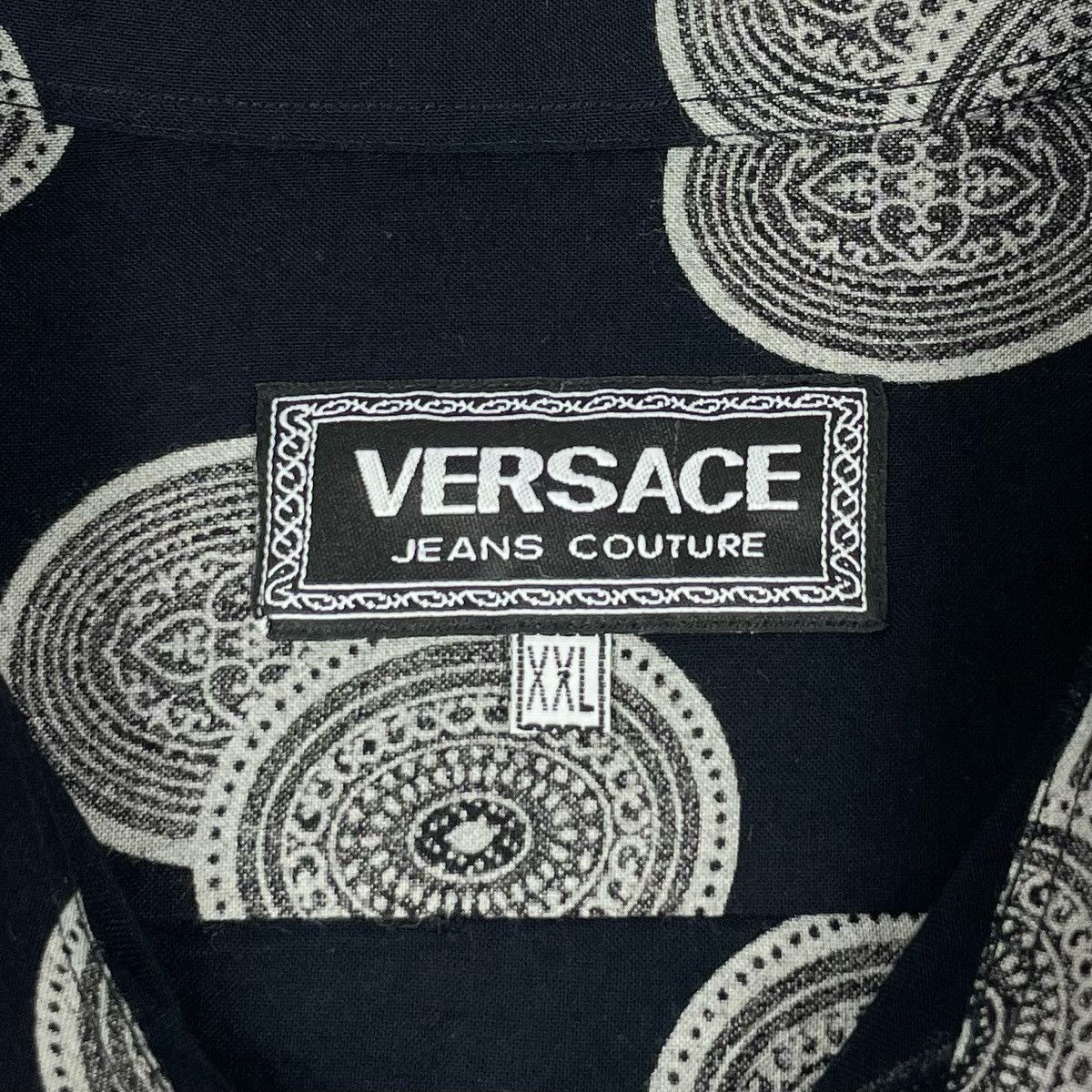 Versace Jeans Couture Vintage Versace Jeans Couture Shirt monogram print Size US XL / EU 56 / 4 - 9 Thumbnail