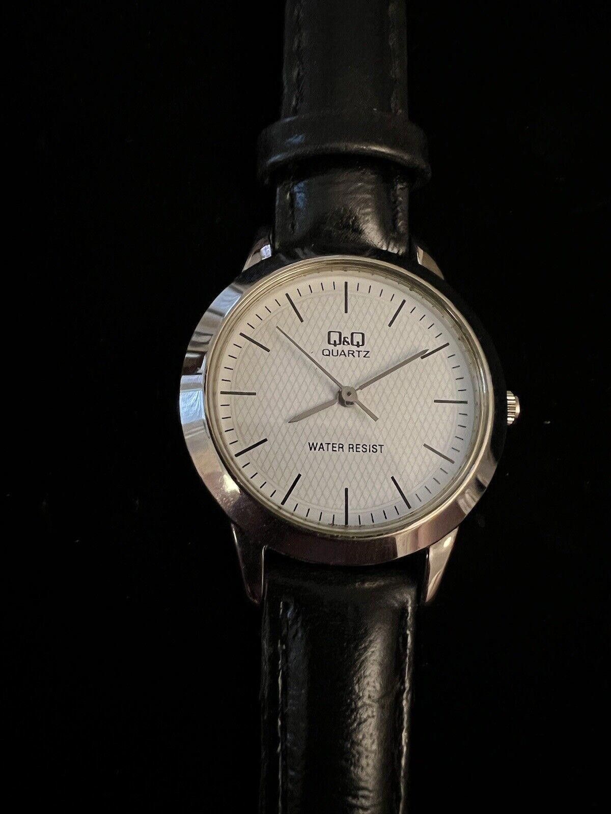 Designer Q & Q Watch Unisex New Battery Hardly Worn Size ONE SIZE - 1 Thumbnail