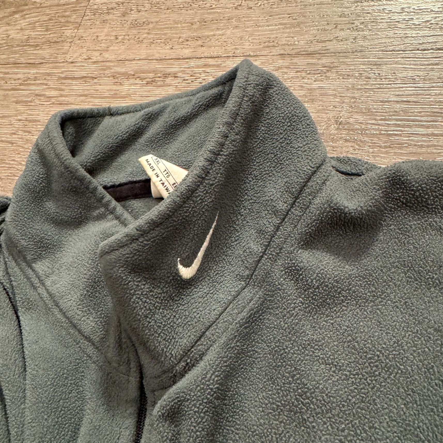 Nike VINTAGE Nike Sweater 1/4 Zip 90s Green Adult XXL Swoosh Casual Fleece Jacket Men Nike ACG 2XL Size US XXL / EU 58 / 5 - 5 Thumbnail