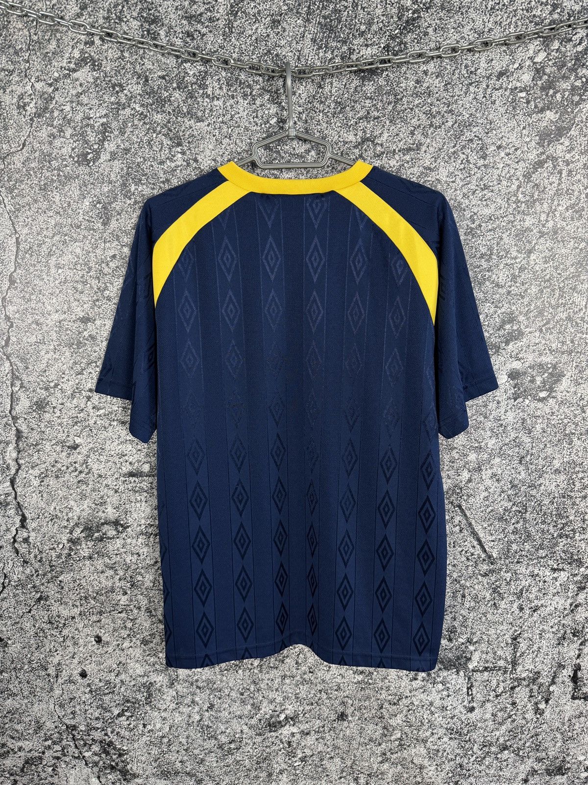 Umbro UMBRO Vintage Crewneck Monogram T-Shirt Short Sleeve Jersey Size US L / EU 52-54 / 3 - 11 Thumbnail
