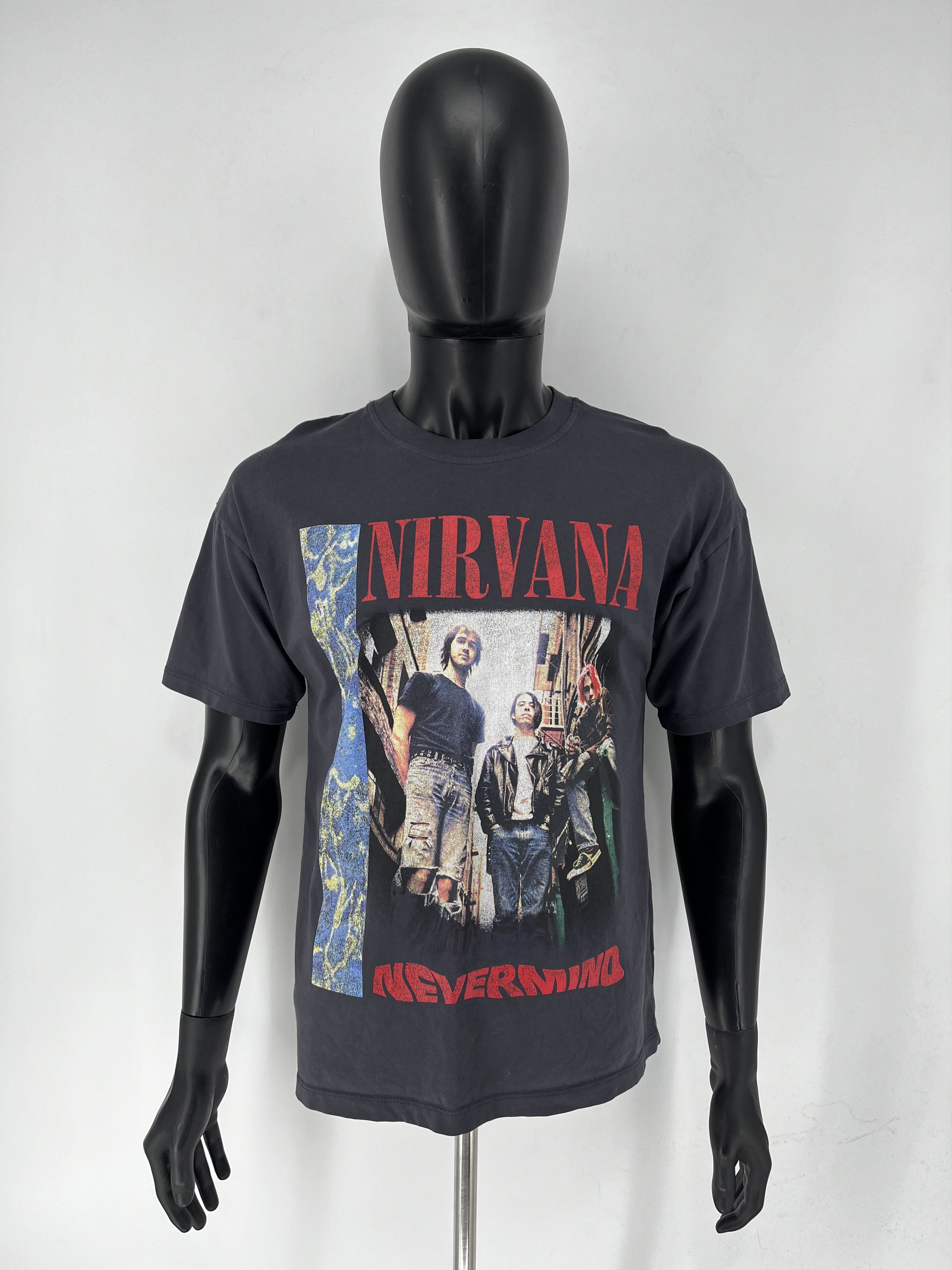 Band Tees × Vintage Vintage Y2K Nirvana Kurt Cobain Tee Print Band Tour Rock Size US XS / EU 42 / 0 - 2 Thumbnail