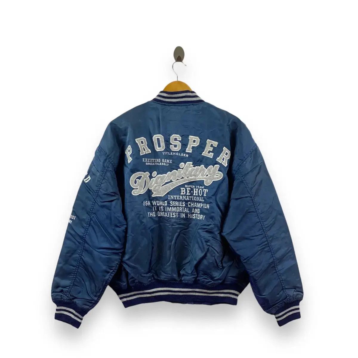 Vintage Vintage 90’ BE HOT World Famous Stadium Varsity Size US L / EU 52-54 / 3 - 1 Thumbnail