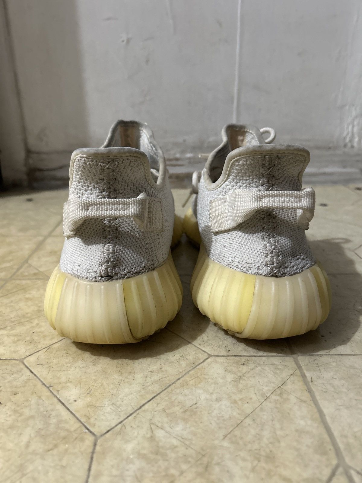 Yeezy adidas Yeezy Boost 350 V2 Cream Size US 9 / EU 42 - 4 Thumbnail