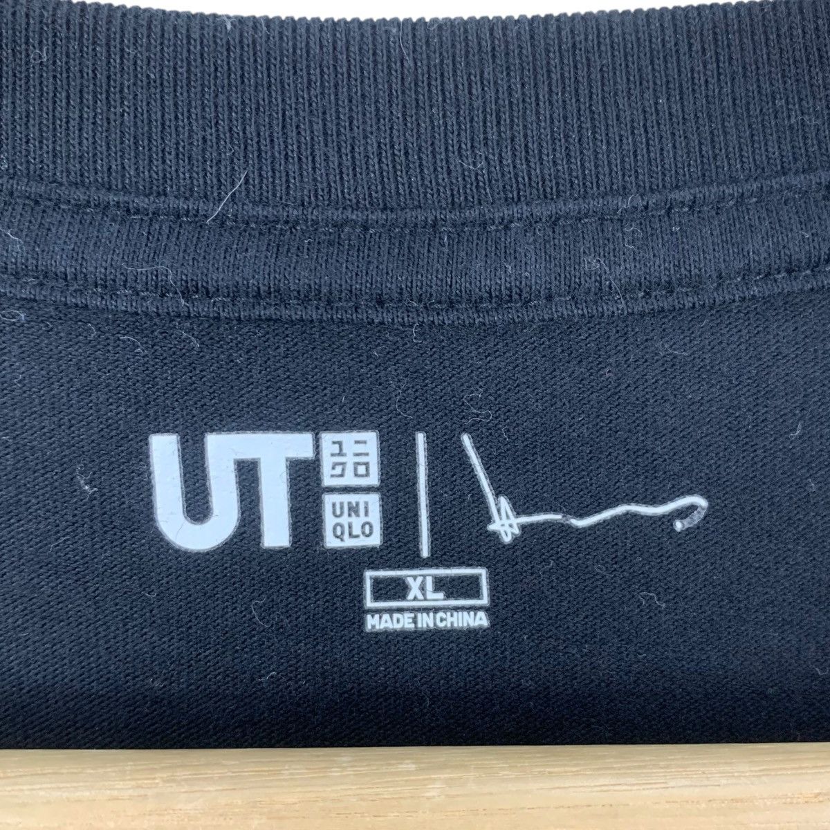 Uniqlo Vintage GUEORGUI PINKHASSOV FOTOFOLIO Prague 1994 Size US XL / EU 56 / 4 - 7 Thumbnail
