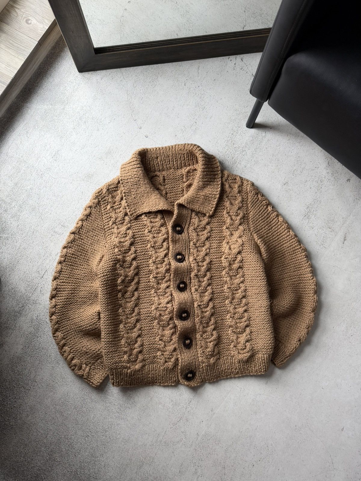 Handmade Hand Made Vintage Brown Button Heavy Sweater Cardigan Size US L / EU 52-54 / 3 - 2 Thumbnail