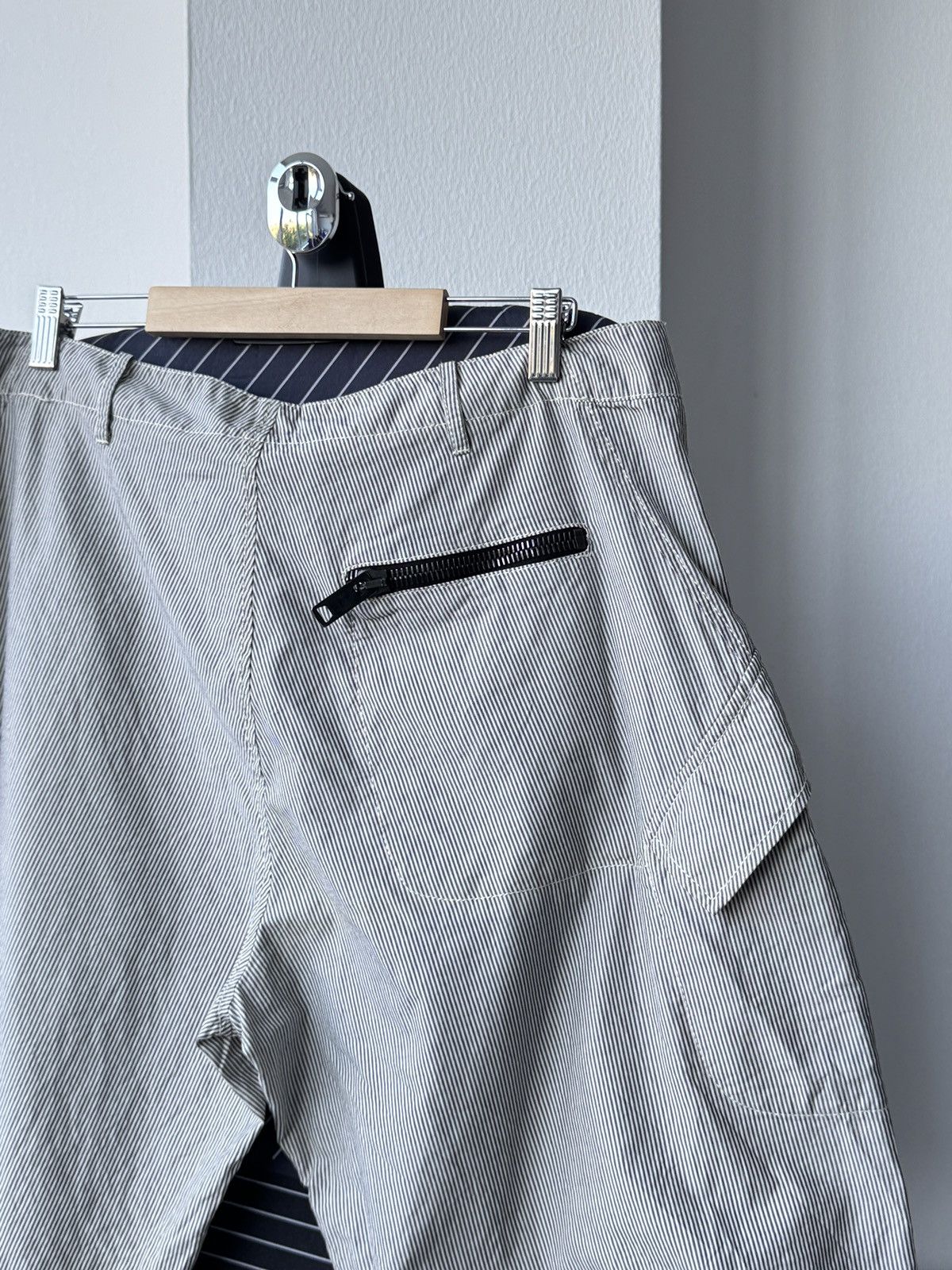 Burberry Burberry rare vintage shorts Size US 36 / EU 52 - 8 Thumbnail