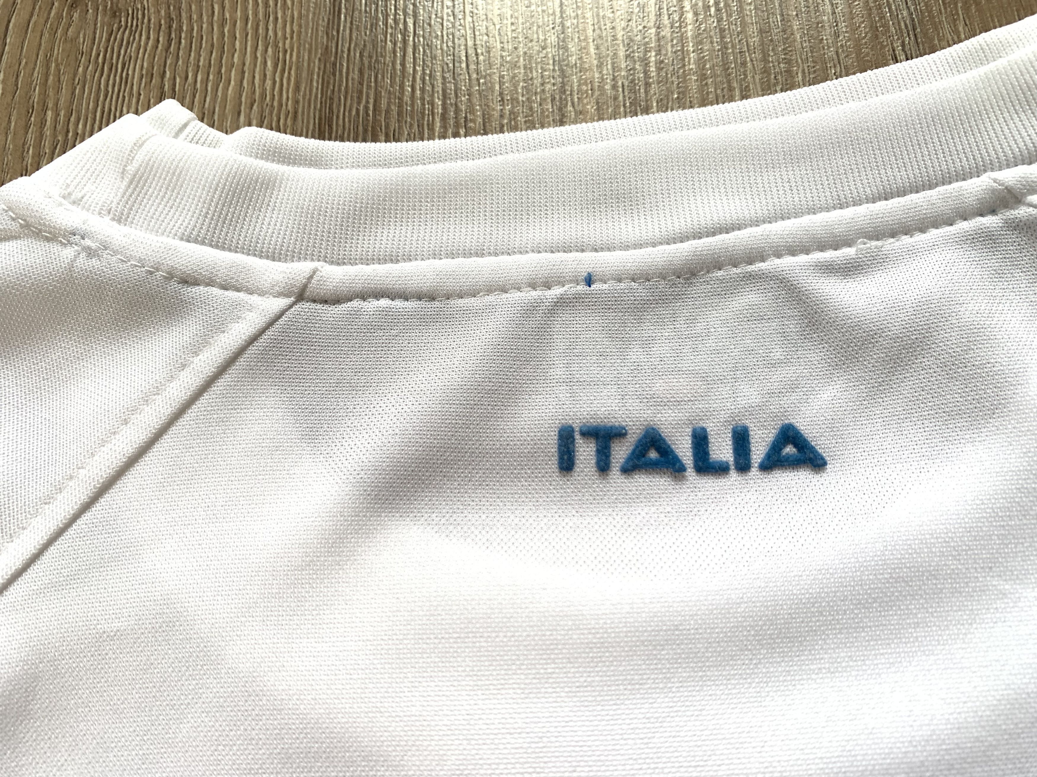Vintage Rare Italia Gold Football Centr Logo White Vintage Jersey Size US S / EU 44-46 / 1 - 8 Thumbnail