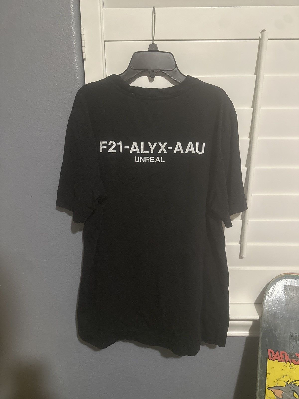 1017 ALYX 9SM 1017 alyx 9sm unreal tee Size US M / EU 48-50 / 2 - 1 Thumbnail