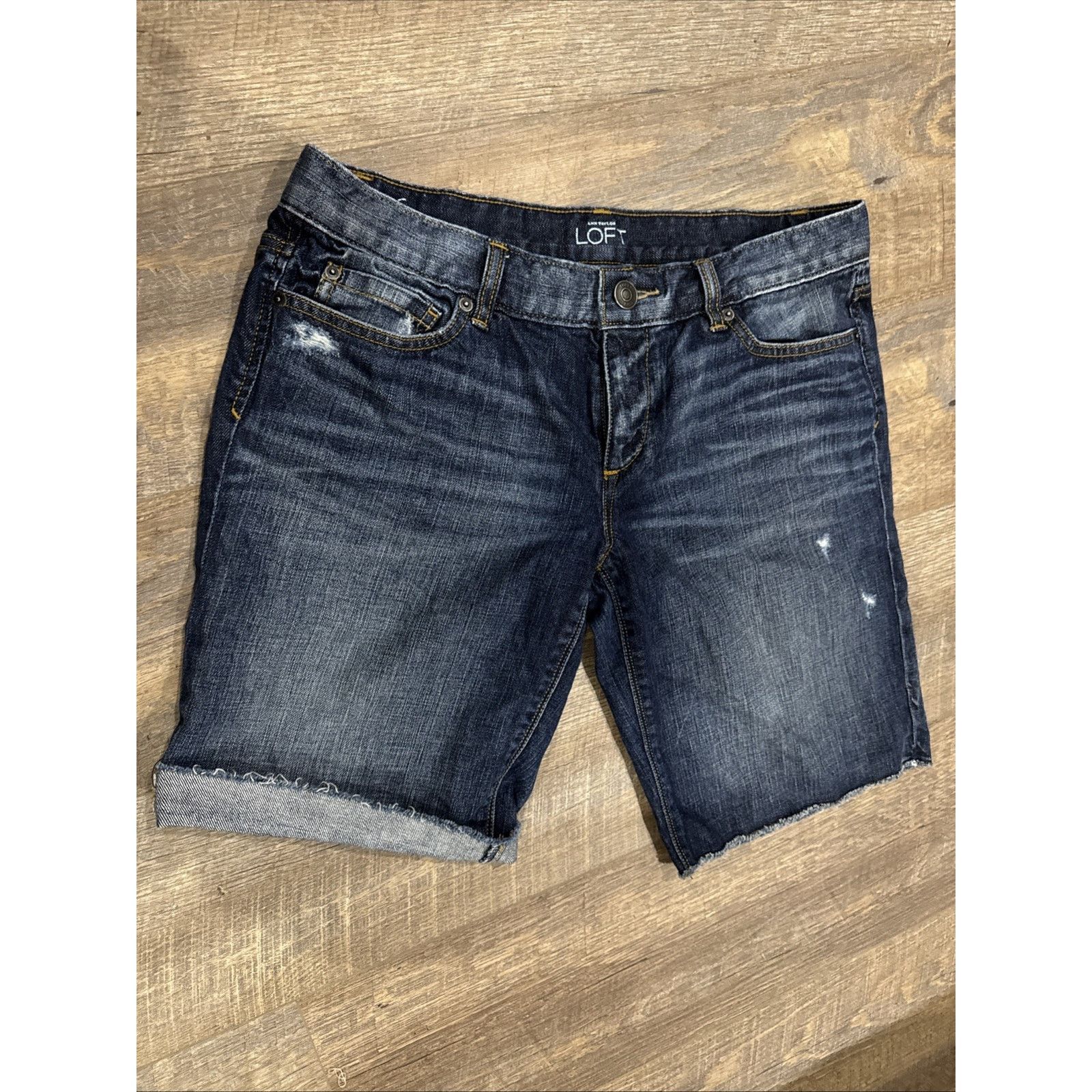 Ann Taylor Ann Taylor Womens Bermuda Cut Off Jeans Distressed Size 6 Size 28" / US 6 / IT 42 - 2 Thumbnail