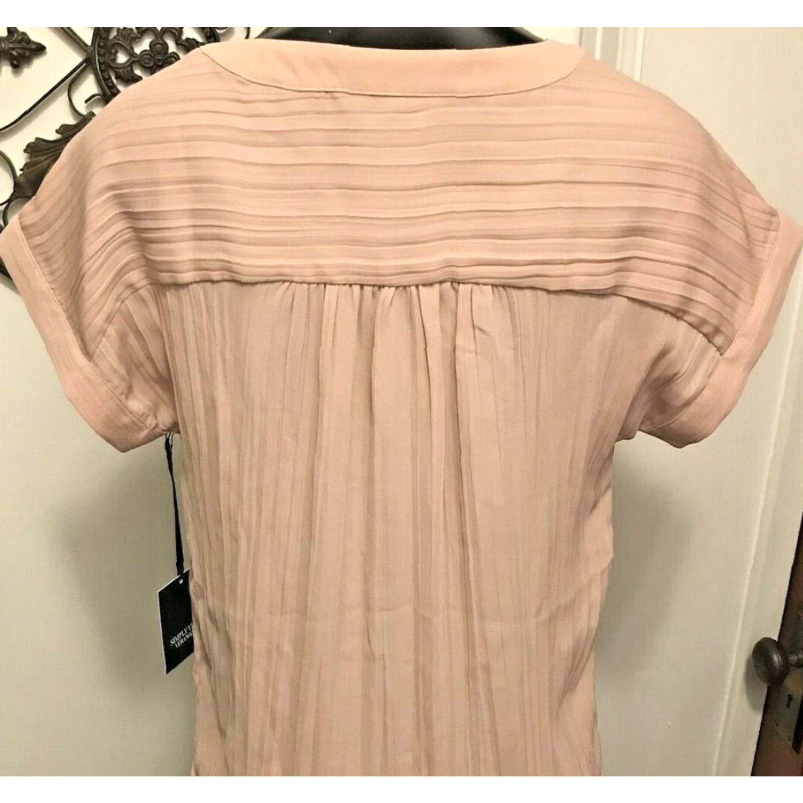 Vintage VINTAGE Simply Vera by Vera Wang Pleated Cap Sleeve 3/4 Button Front Mauve Women's Top XS NWT Size XS / US 0-2 / IT 36-38 - 7 Thumbnail