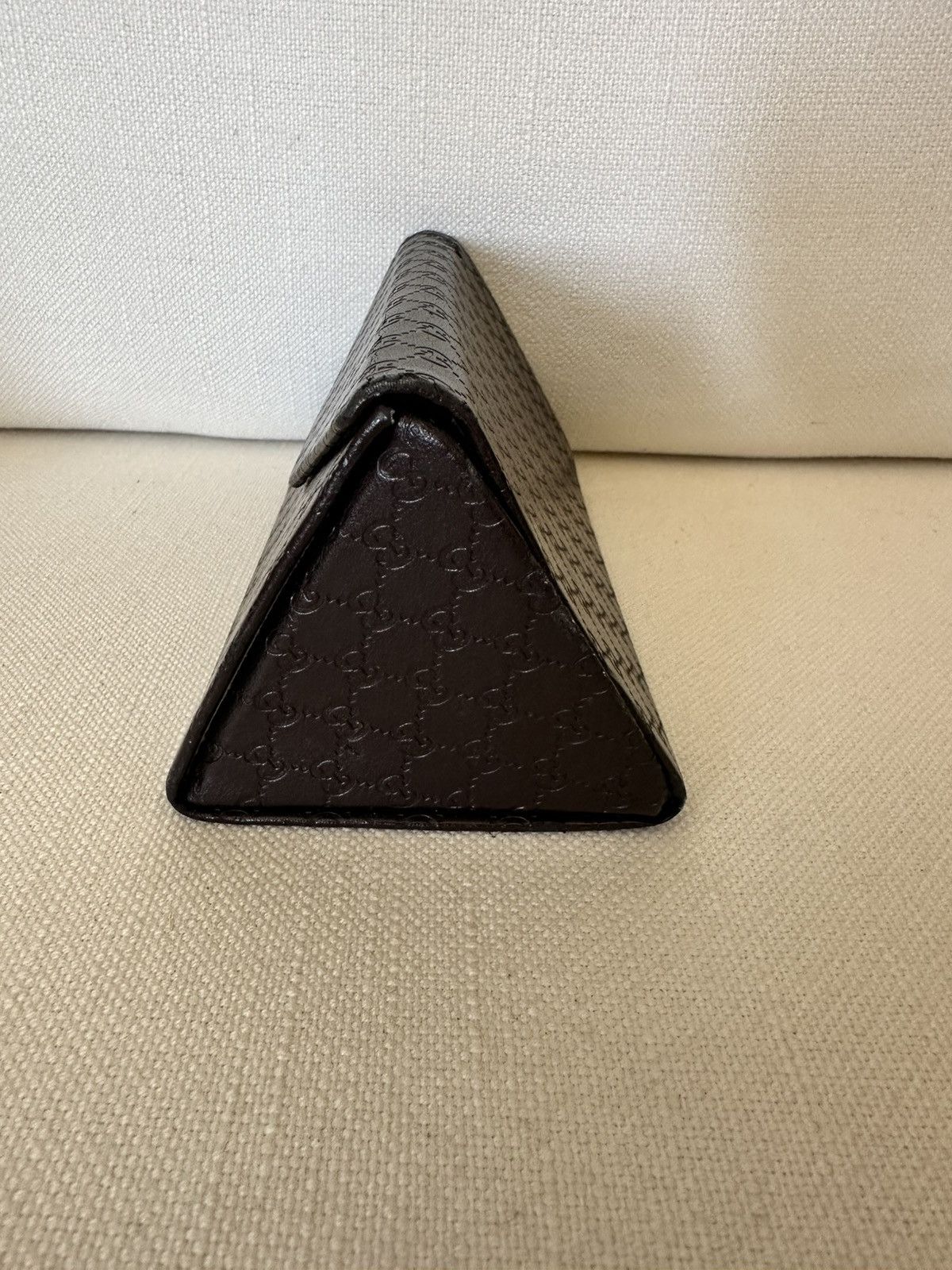Gucci GUCCI Collapsible Triangular Leather SUNGLASS Case ONLY Size ONE SIZE - 2 Thumbnail