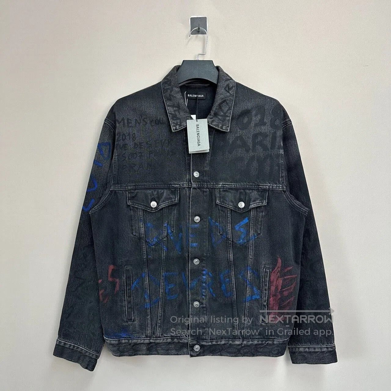 Balenciaga balenciaga graffiti print denim jacket size 46. Size US L / EU 52-54 / 3 - 1 Thumbnail