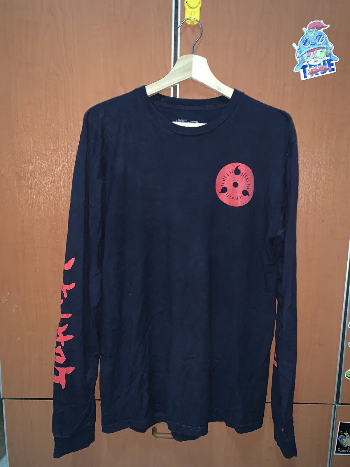 Anime NARUTO LONGSLEEVE T-shirt(SASUKE UCHIHA)RARE Size US M / EU 48-50 / 2 - 2 Thumbnail