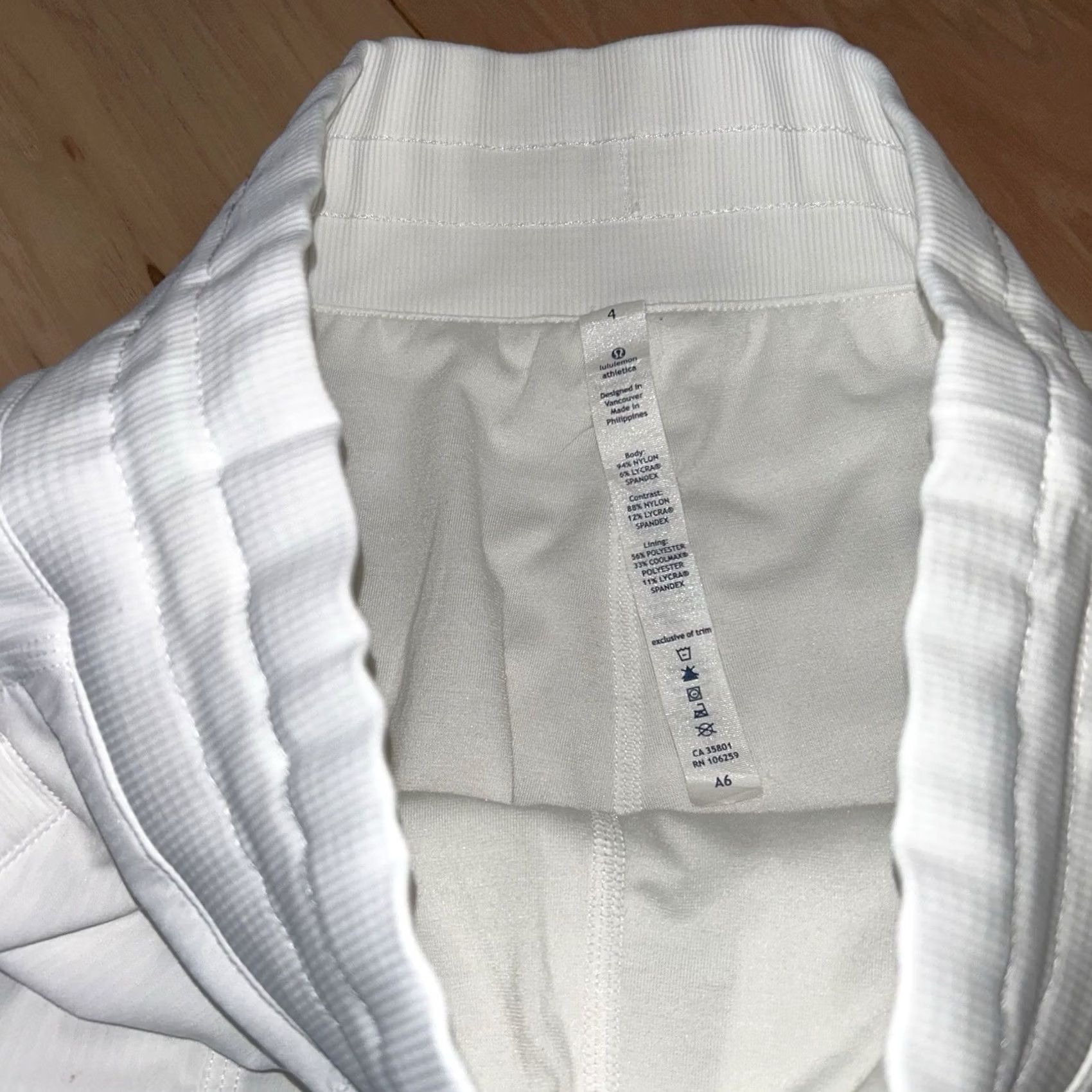 Lululemon VINTAGE Lululemon Studio Cropped Pants Womens 4 White 19 Inseam Pockets Breathable Stretch Size 27" / US 4 / IT 40 - 4 Thumbnail