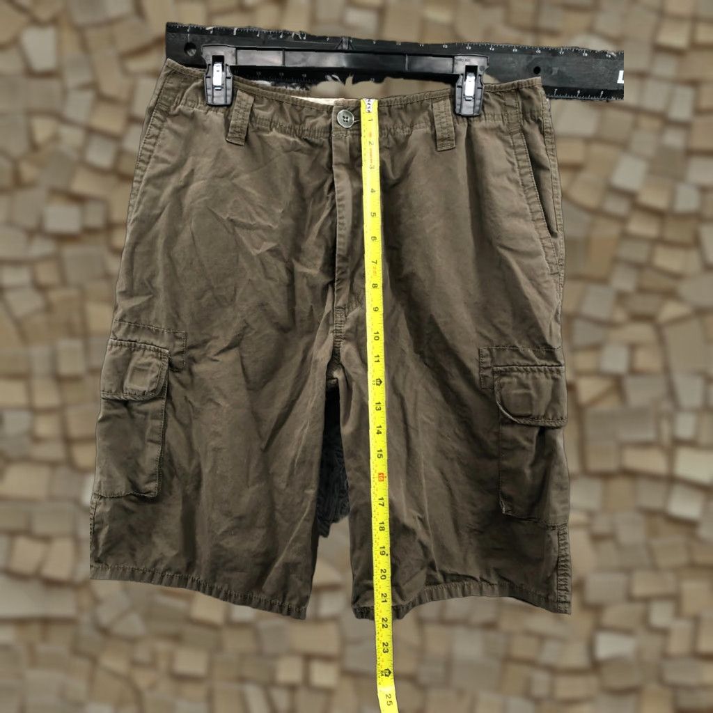 Dockers DOCKERS Relaxed Cargo Shorts Mens Size 34 Mid Rise Beige Medium Wash Canvas 5-Pocket Utility Style Casual Belt Loops Size US 34 / EU 50 - 1 Thumbnail