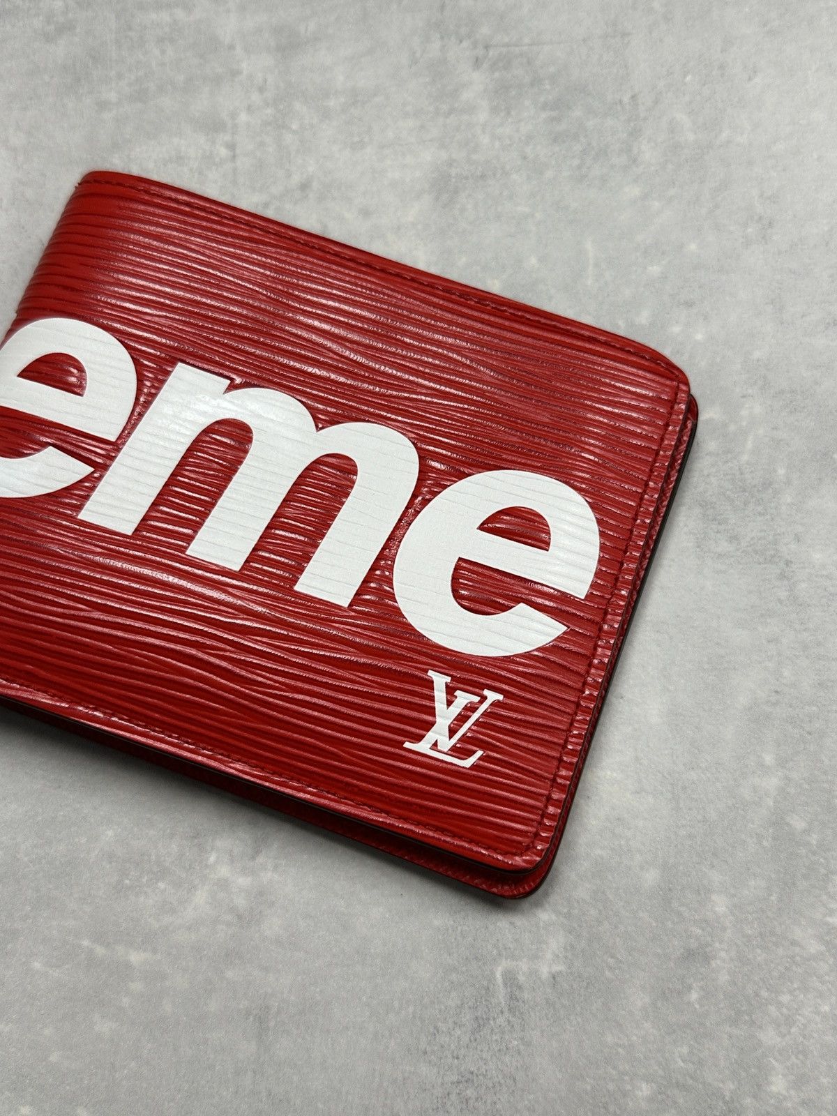 Louis Vuitton × Supreme Louis Vuitton Supreme Slender Wallet Epi Leather Red Size ONE SIZE - 4 Thumbnail