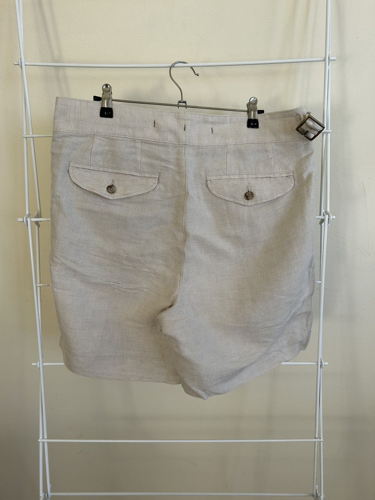 Banana Republic Banana Republic pleated linen shorts Size US 33 - 2 Thumbnail