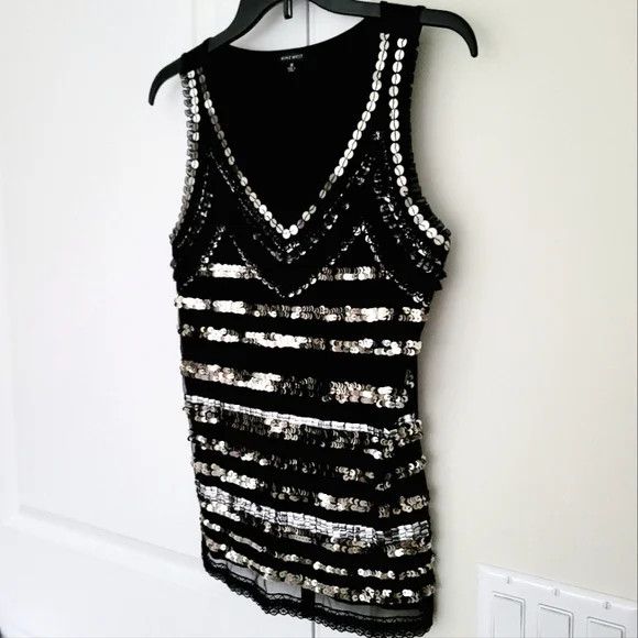 Nine West Black/Silver Sequin-Striped Ruffle Trim V-Neck Tank Glam Size M / US 6-8 / IT 42-44 - 9 Thumbnail