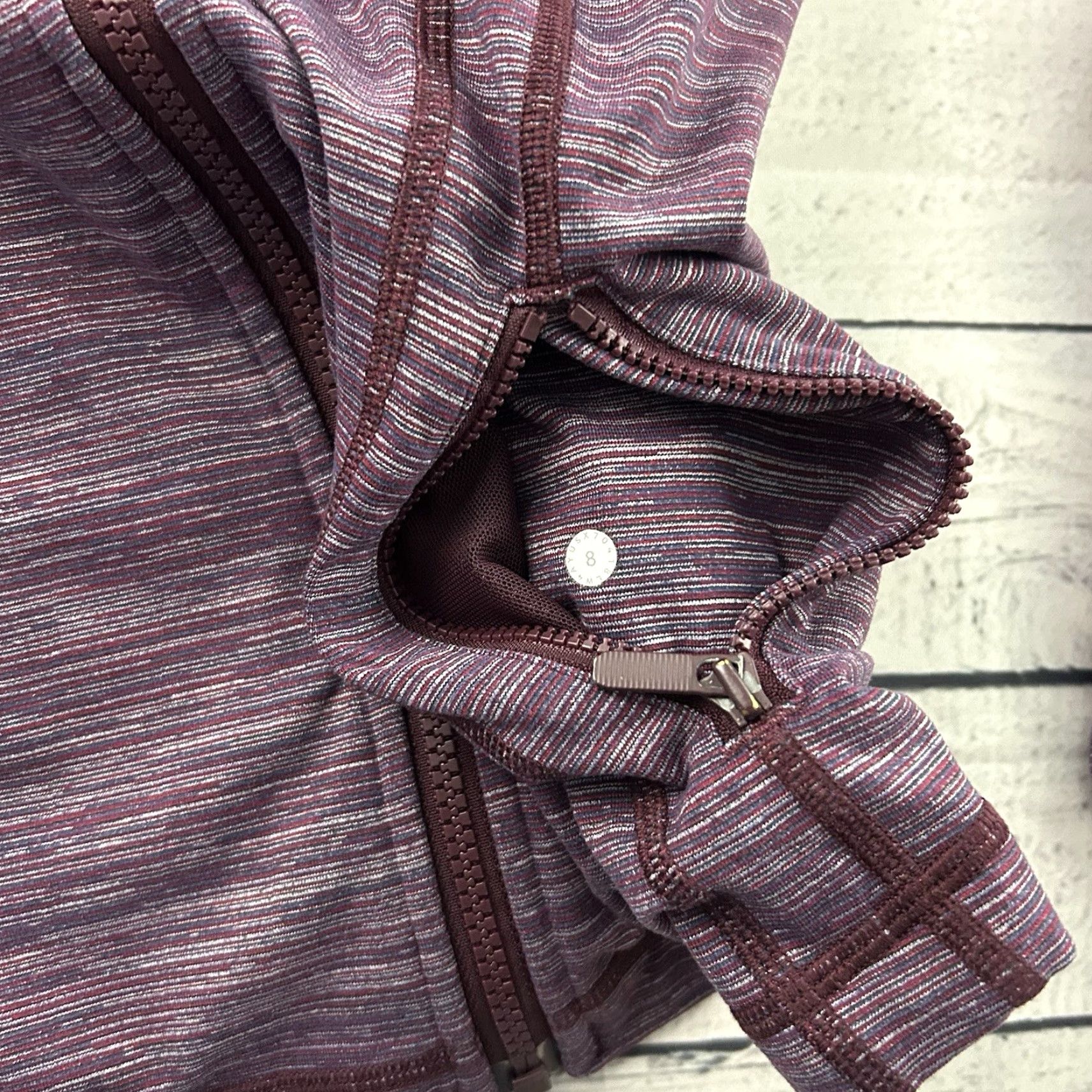 Lululemon Lululemon Define Full Zip Track Jacket Women's 8 Plum Purple Athletic Shirt Womens 8 Purple Track Jacket Full Zip Defin e Size M / US 6-8 / IT 42-44 - 4 Thumbnail