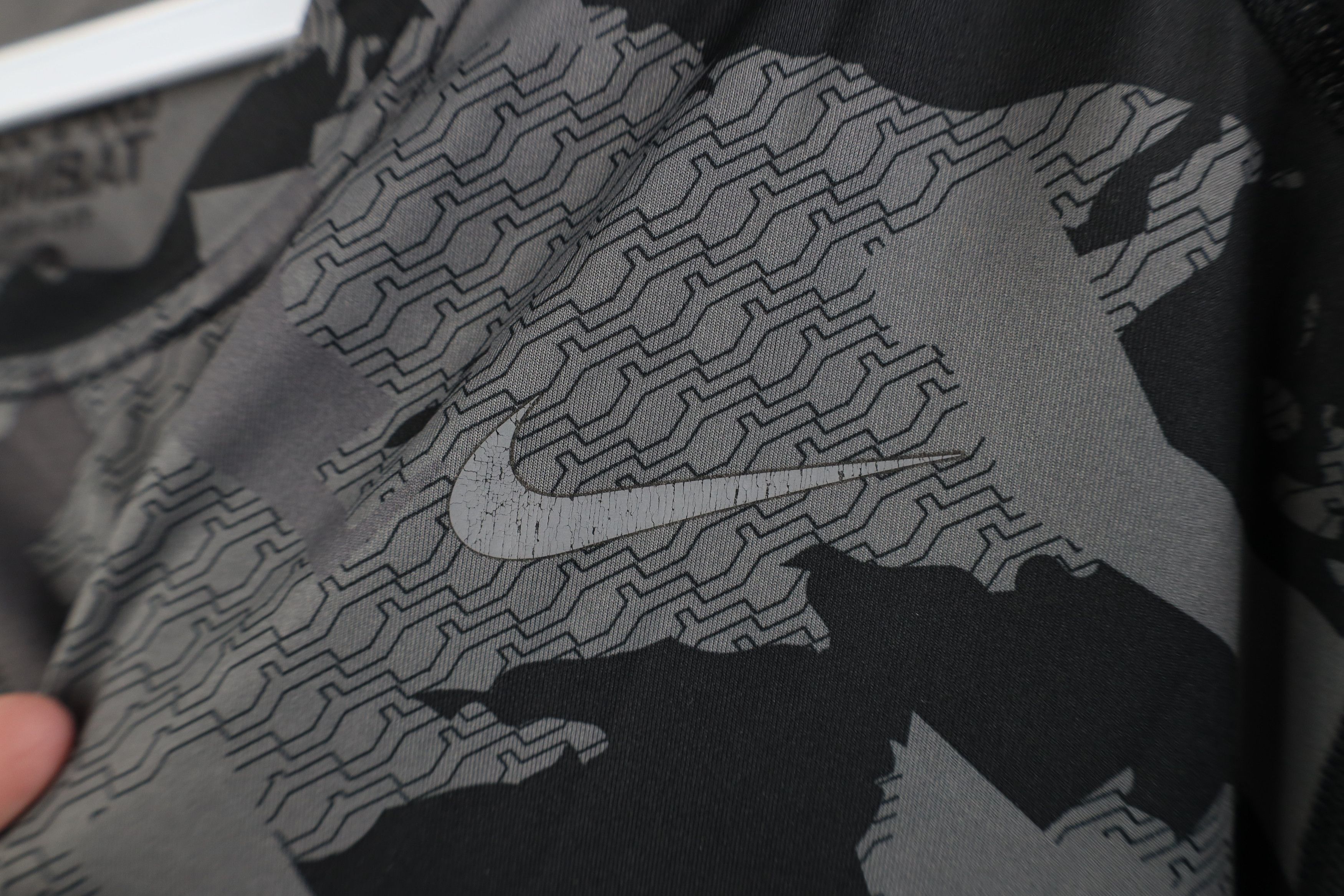 Nike Nike Pro Combat Camouflage Training Short Sleeve T-Shirt Size US XL / EU 56 / 4 - 4 Thumbnail