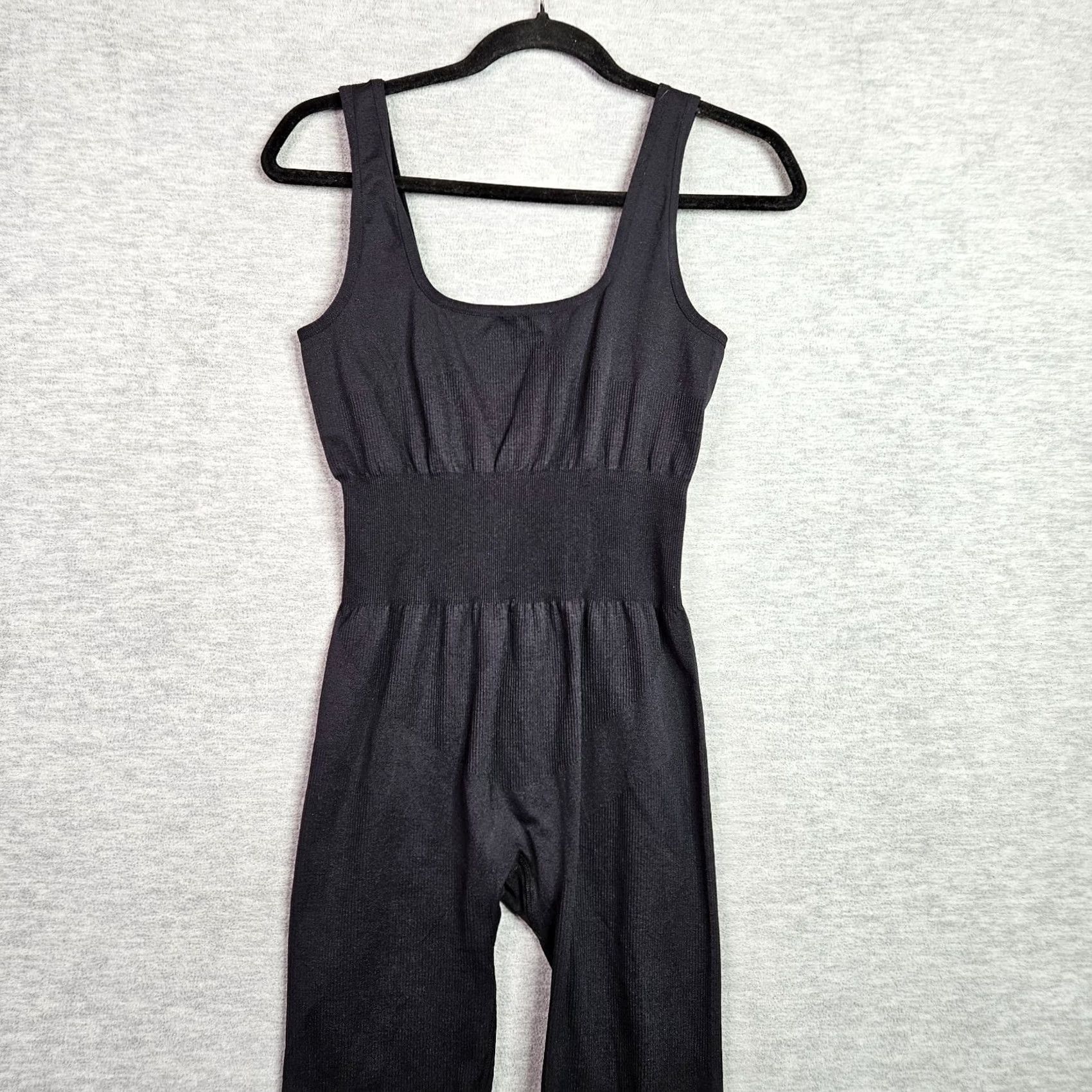 Vintage WE WORE WHAT Women's Black Sleeveless Rib Circular Knit Jumpsuit Size S/P Size 28" / US 6 / IT 42 - 4 Thumbnail