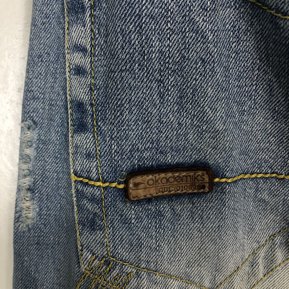 Hysteric Glamour 🔥Rare Punk Design Distressed Denim Jeans Japan Made Size US 32 / EU 48 - 17 Thumbnail
