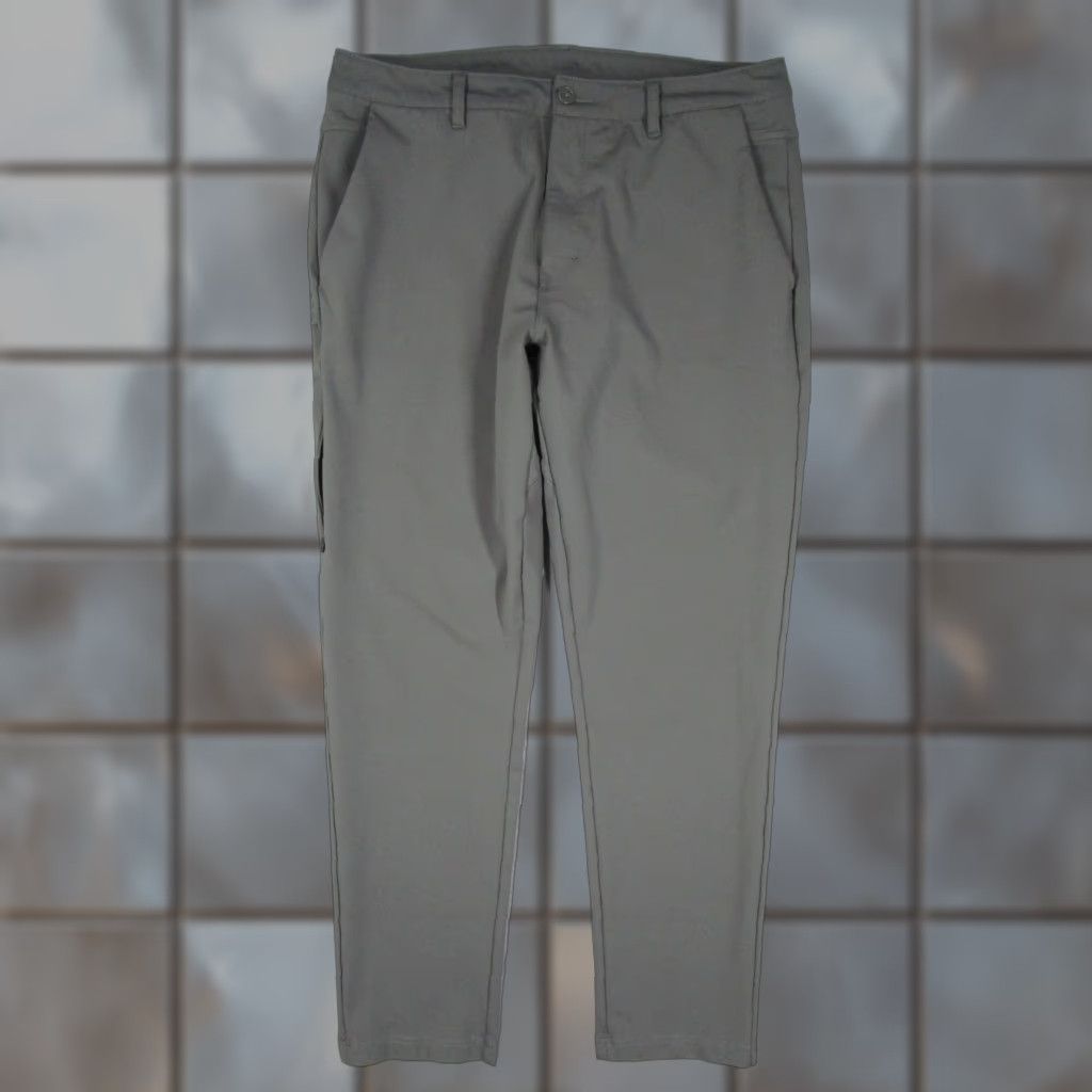 Vintage BYLT Everyday Pant 2.0 Slim Fit Mens 38 Gray Chino Pants Casual Performance 5-Pocket Stretch Size US 38 / EU 54 - 1 Thumbnail