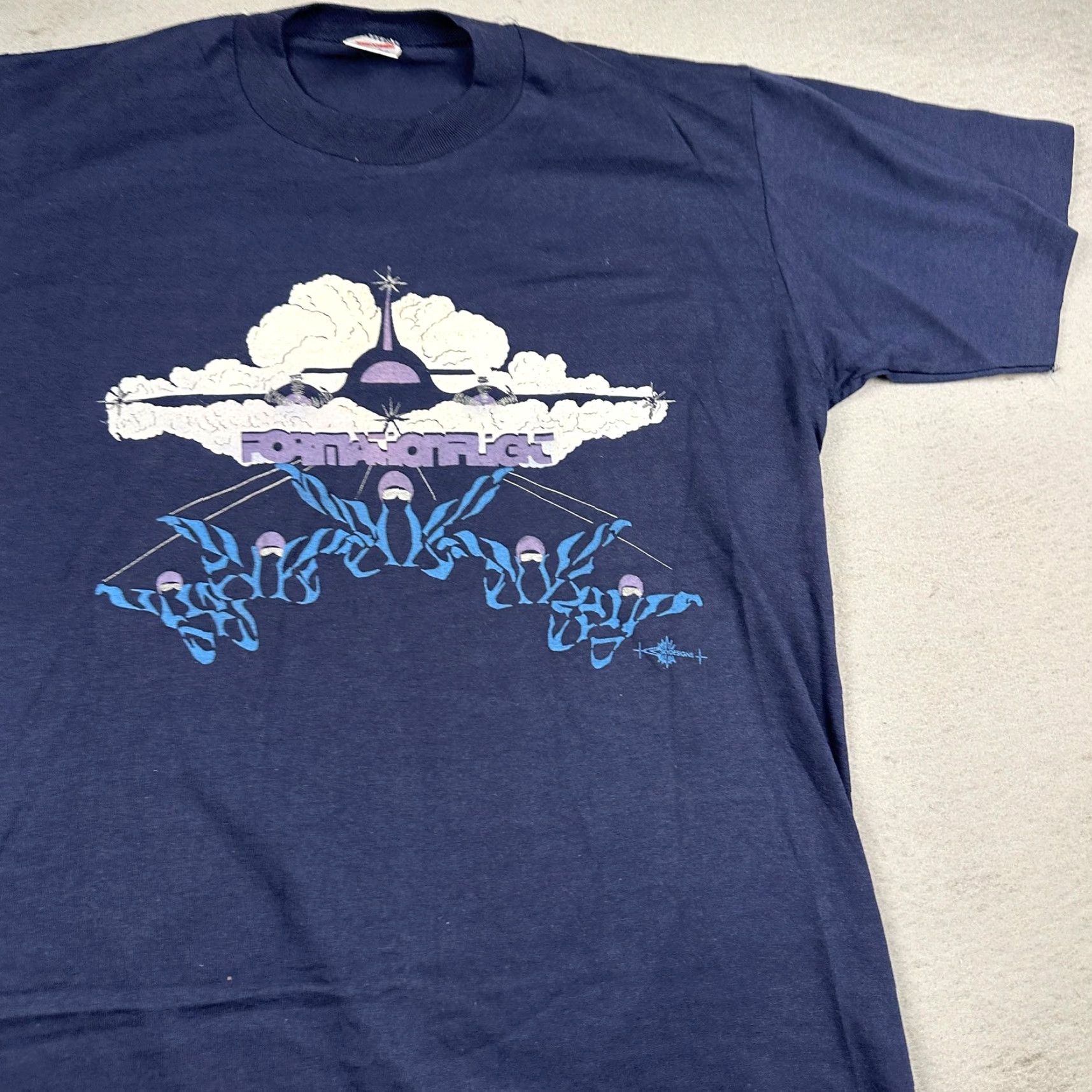 Jerzees VINTAGE Jerzees Formation Flight Graphic Shirt Mens Large Blue 80s Crew Neck Short Sleeve Cotton Polyester United States Size US L / EU 52-54 / 3 - 5 Thumbnail