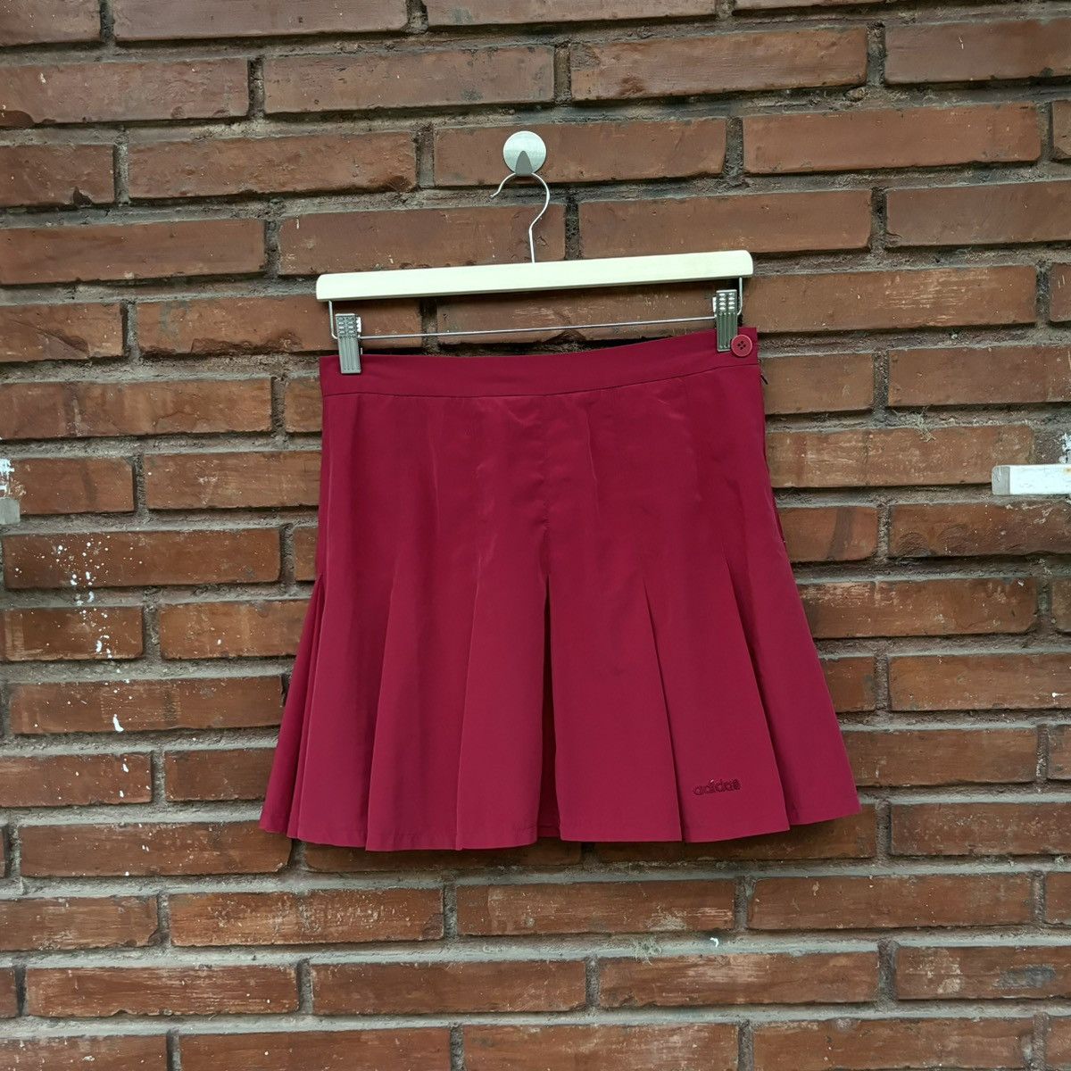 Adidas Adidas skirt Size 28" / US 6 / IT 42 - 2 Thumbnail