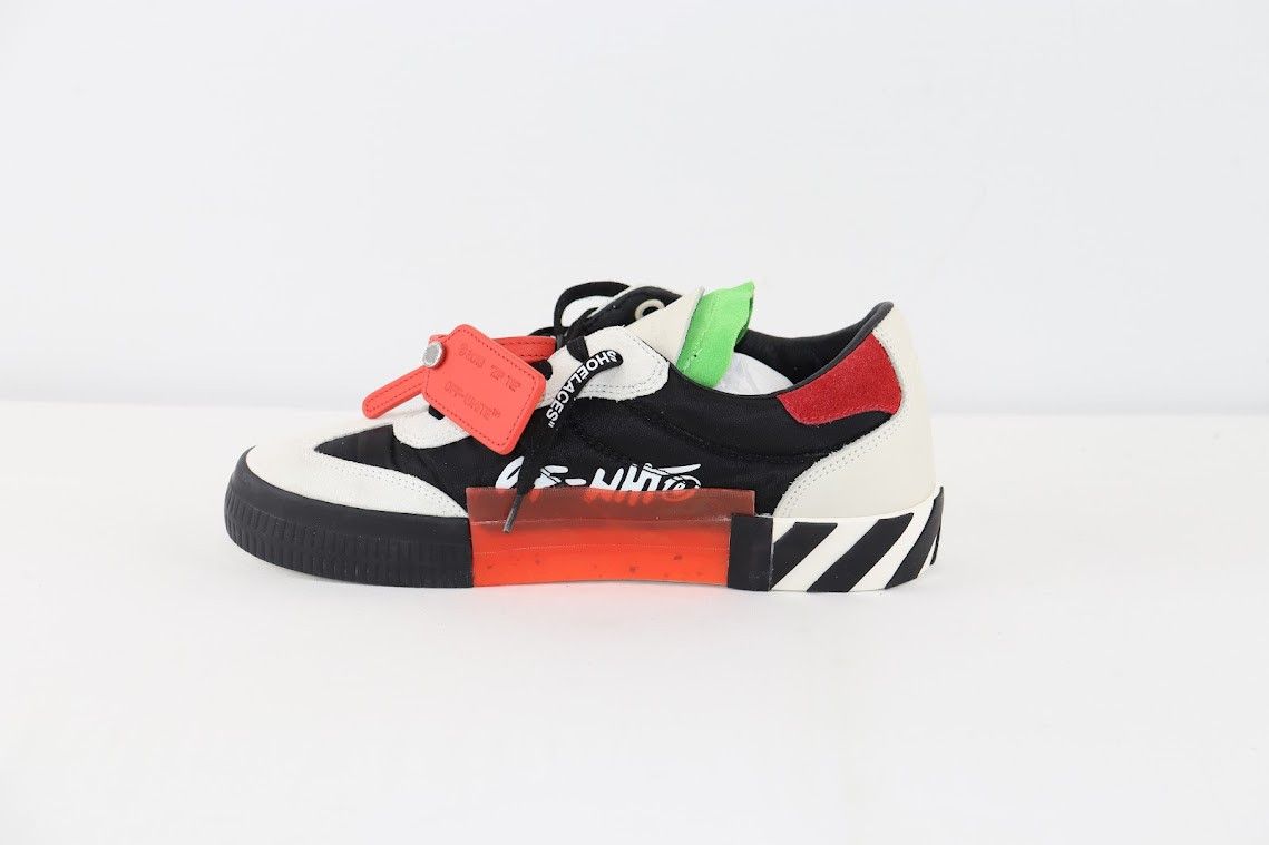 Off-White Virgil Abloh Arrow Low-Top Sneakers 2024 (size 35)