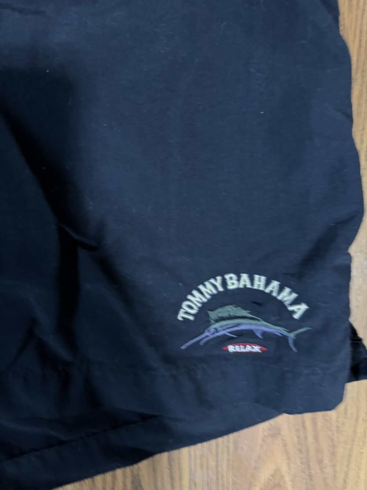Tommy Bahama Tommy Bahama Naples swim trunks black size large. Size US 35 - 2 Thumbnail