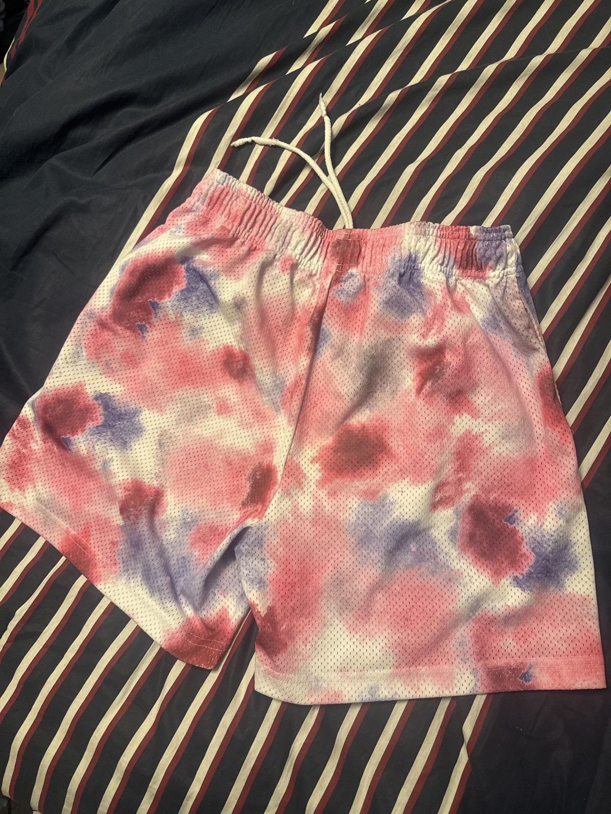 Eric Emanuel Eric Emmanuel Lavendar Watercolor Spotted Shorts Size US 32 / EU 48 - 4 Thumbnail