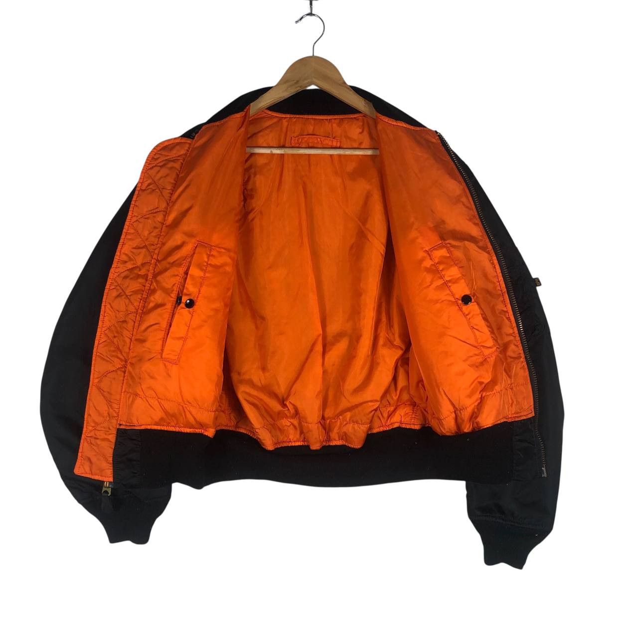 Alpha Industries × Vintage Vintage Alpha Industries MA-1 Bombers Jacket Size US L / EU 52-54 / 3 - 5 Thumbnail