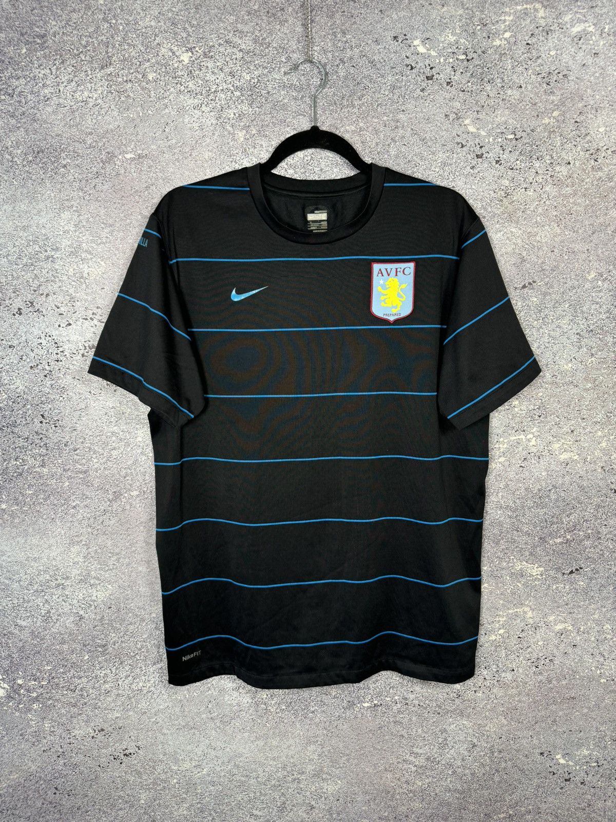 Nike × Vintage Vintage Aston Villa 2007 Nike Training Pre-Match Jersey Size US L / EU 52-54 / 3 - 1 Thumbnail