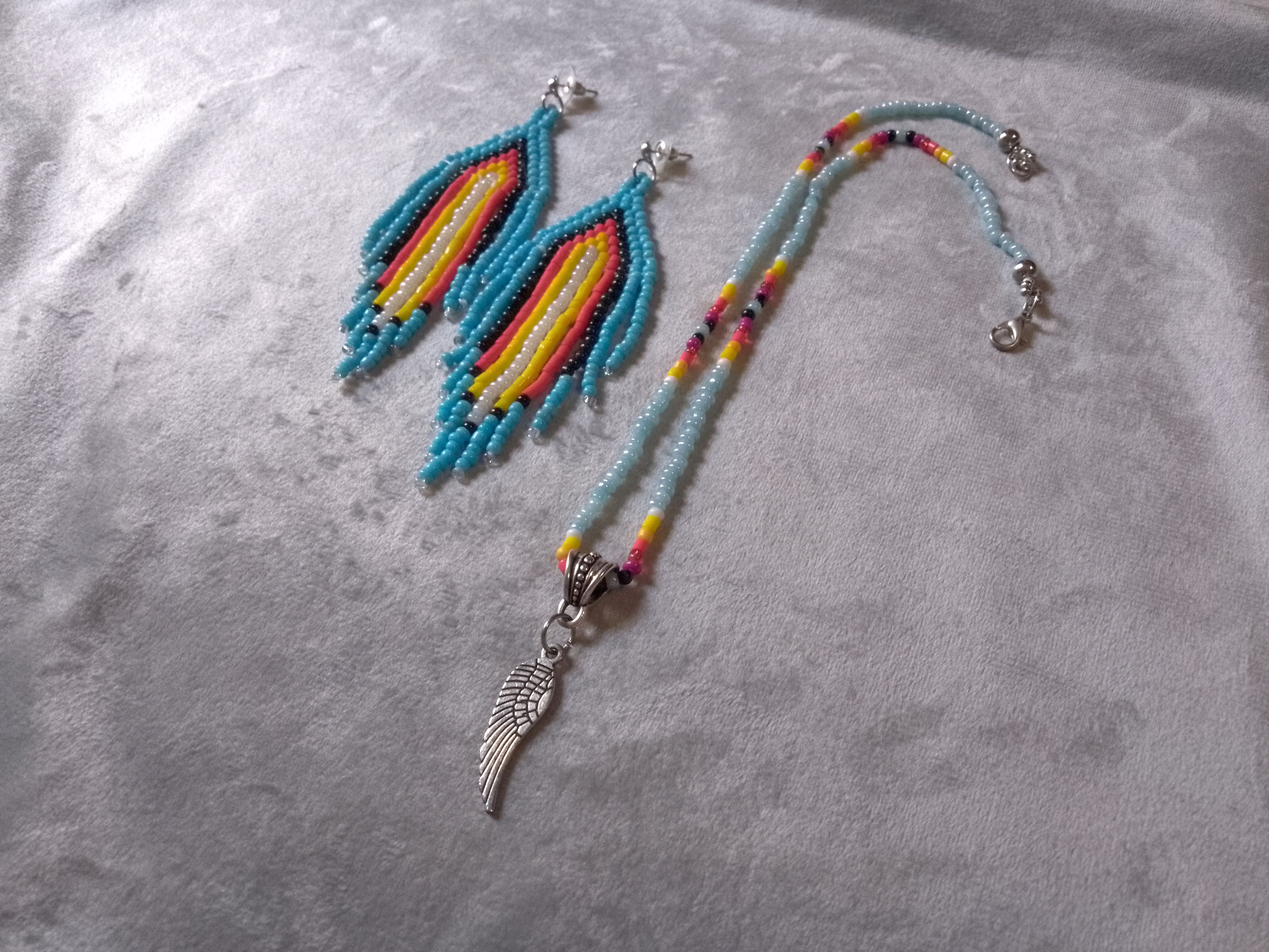 Handmade Earrings Native American Ethnic Long Bangs Necklace Feather Size ONE SIZE - 1 Thumbnail
