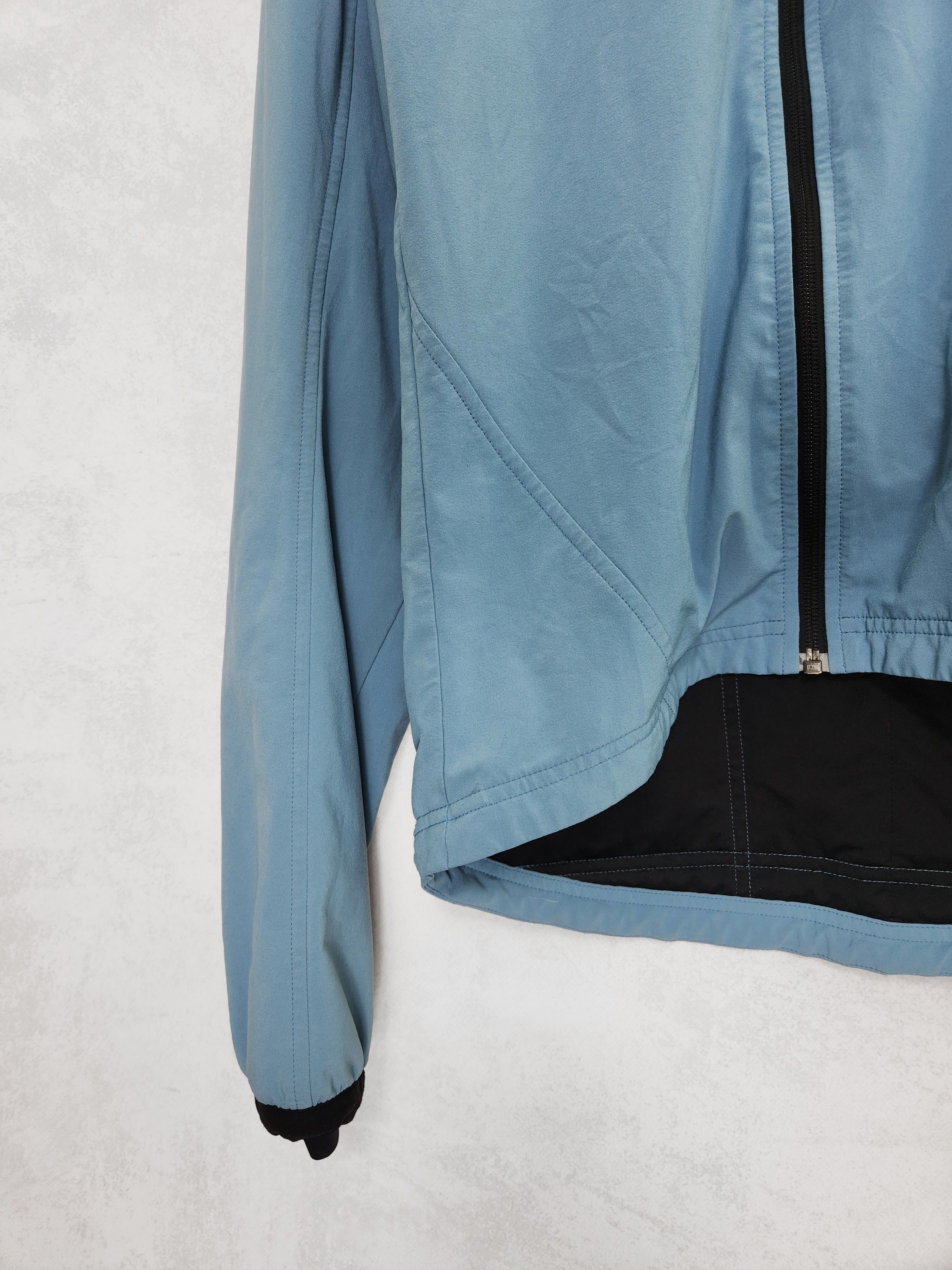 Rapha Vintage Rapha asymetric rain blue jacket size L Size US L / EU 52-54 / 3 - 3 Thumbnail