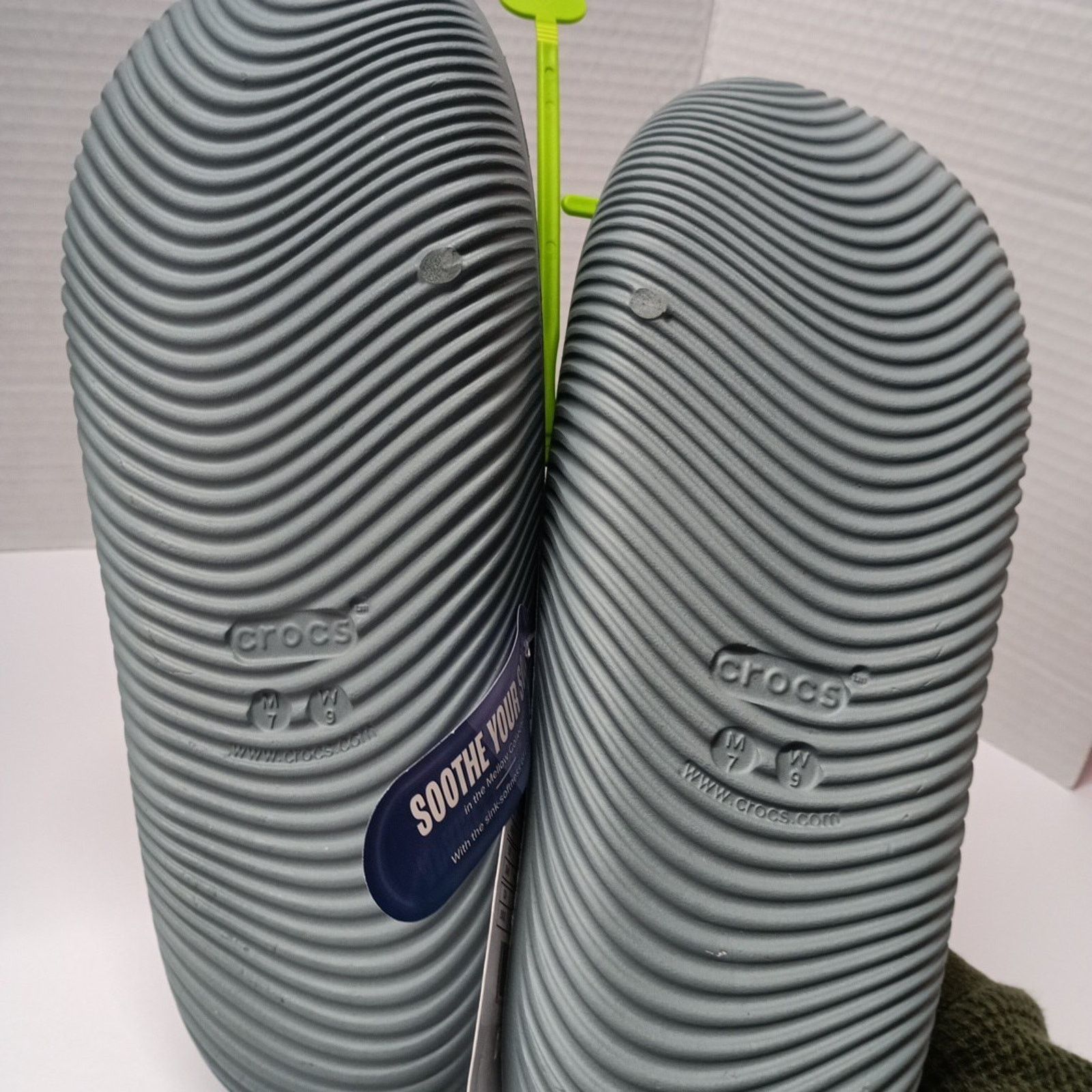Crocs Crocs Mellow Recovery Slides Green Men’s Size 7 / Women’s 9 Size US 7 / EU 40 - 5 Thumbnail