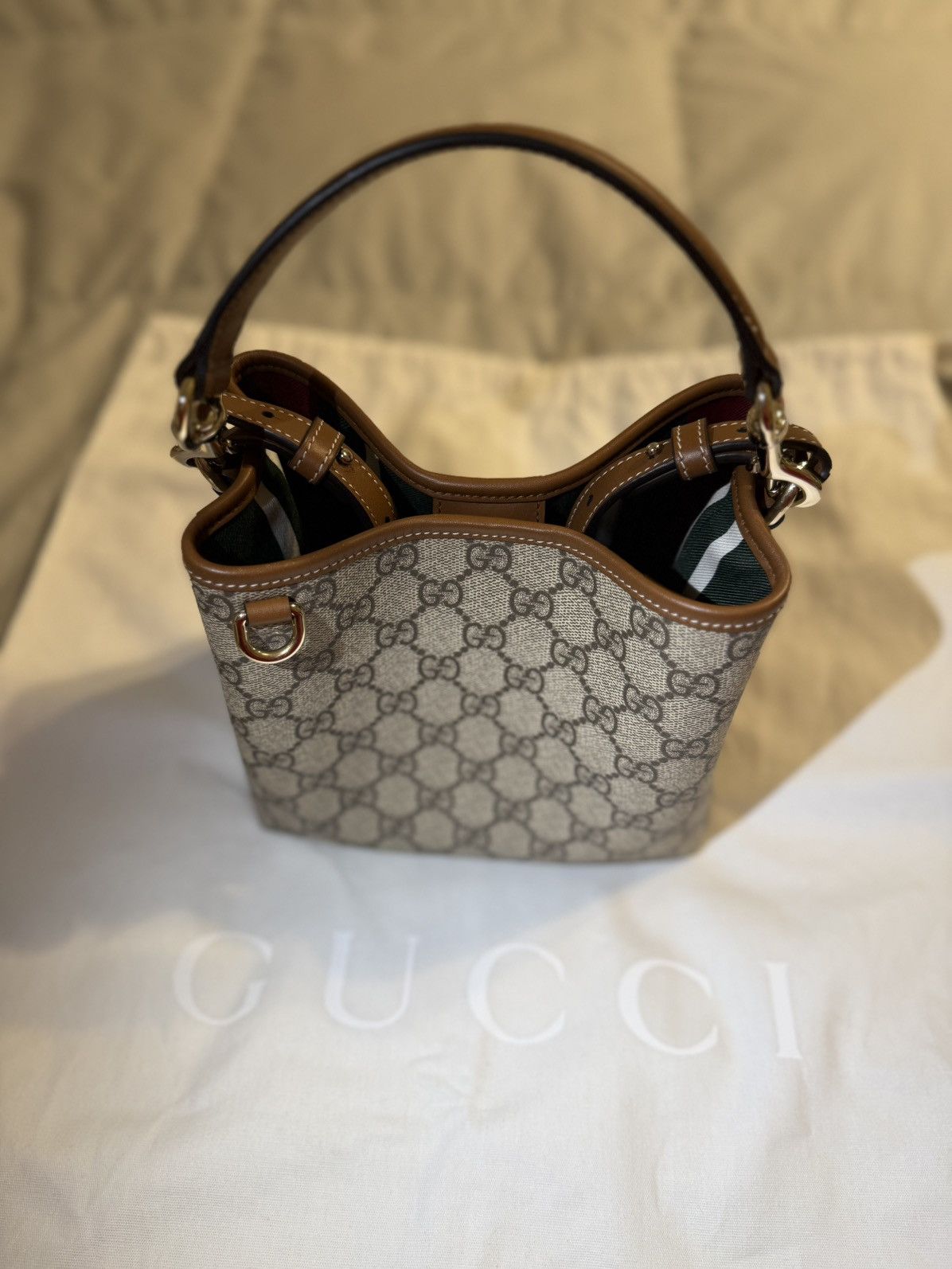 Gucci GG Emblem small bucket bag Size ONE SIZE - 4 Thumbnail