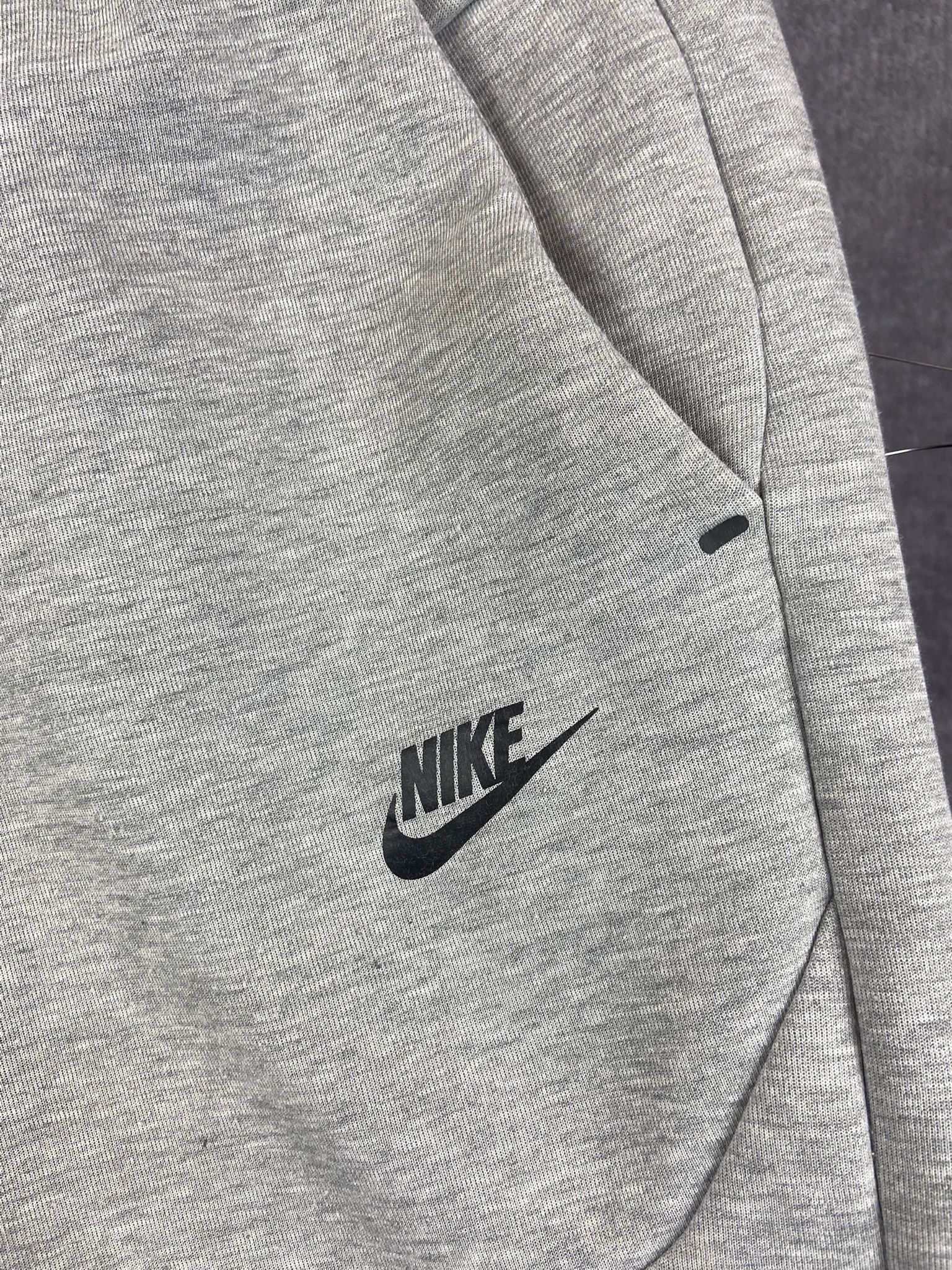 Nike Nike Tech Fleece Joggers – Grey Slim Fit Pants, M Size US 32 / EU 48 - 2 Thumbnail