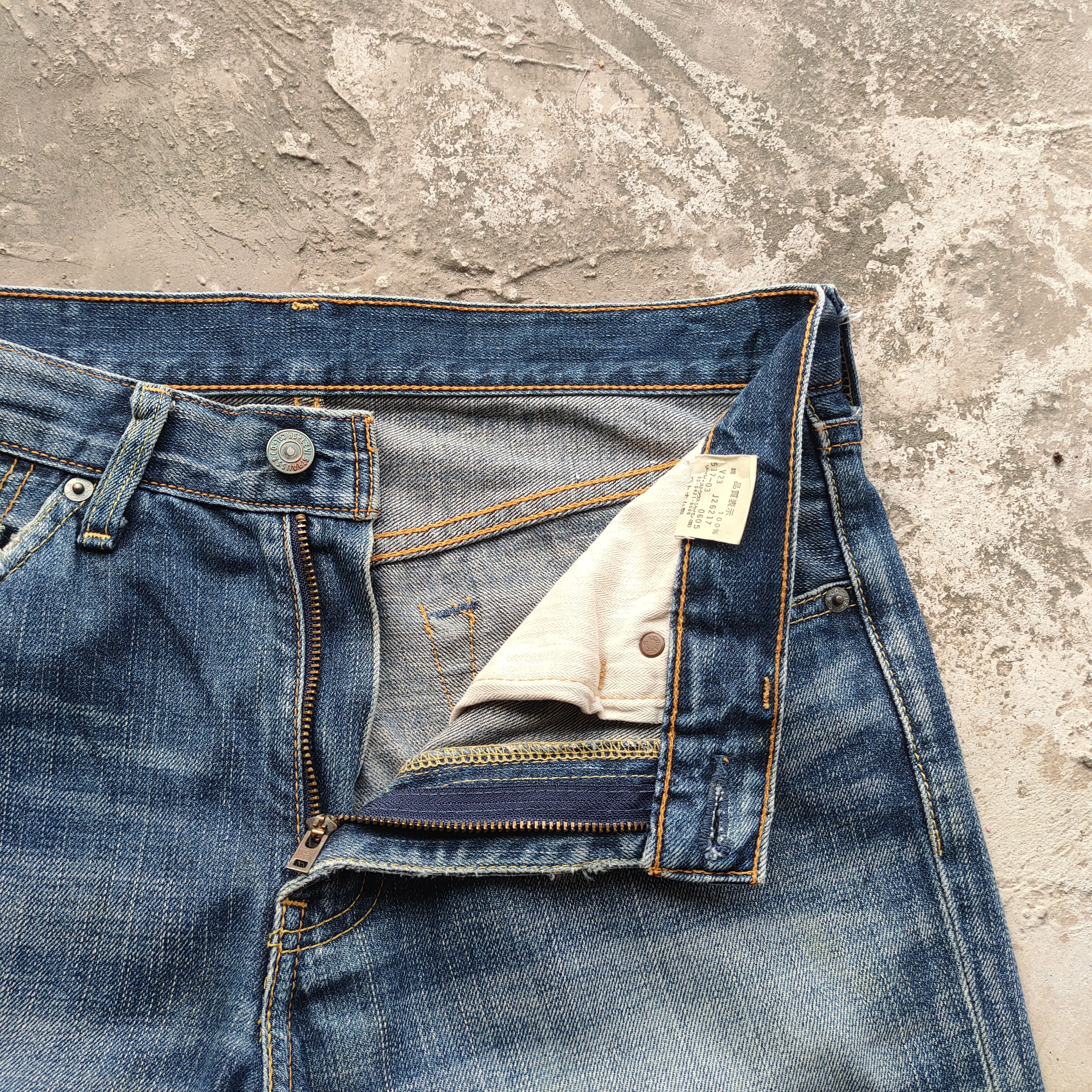 Levi's Vintage Clothing VINTAGE LEVI'S 517 RUSTY FLARE DISTRESSED FADED JEANS PANTS Size US 31 - 7 Thumbnail