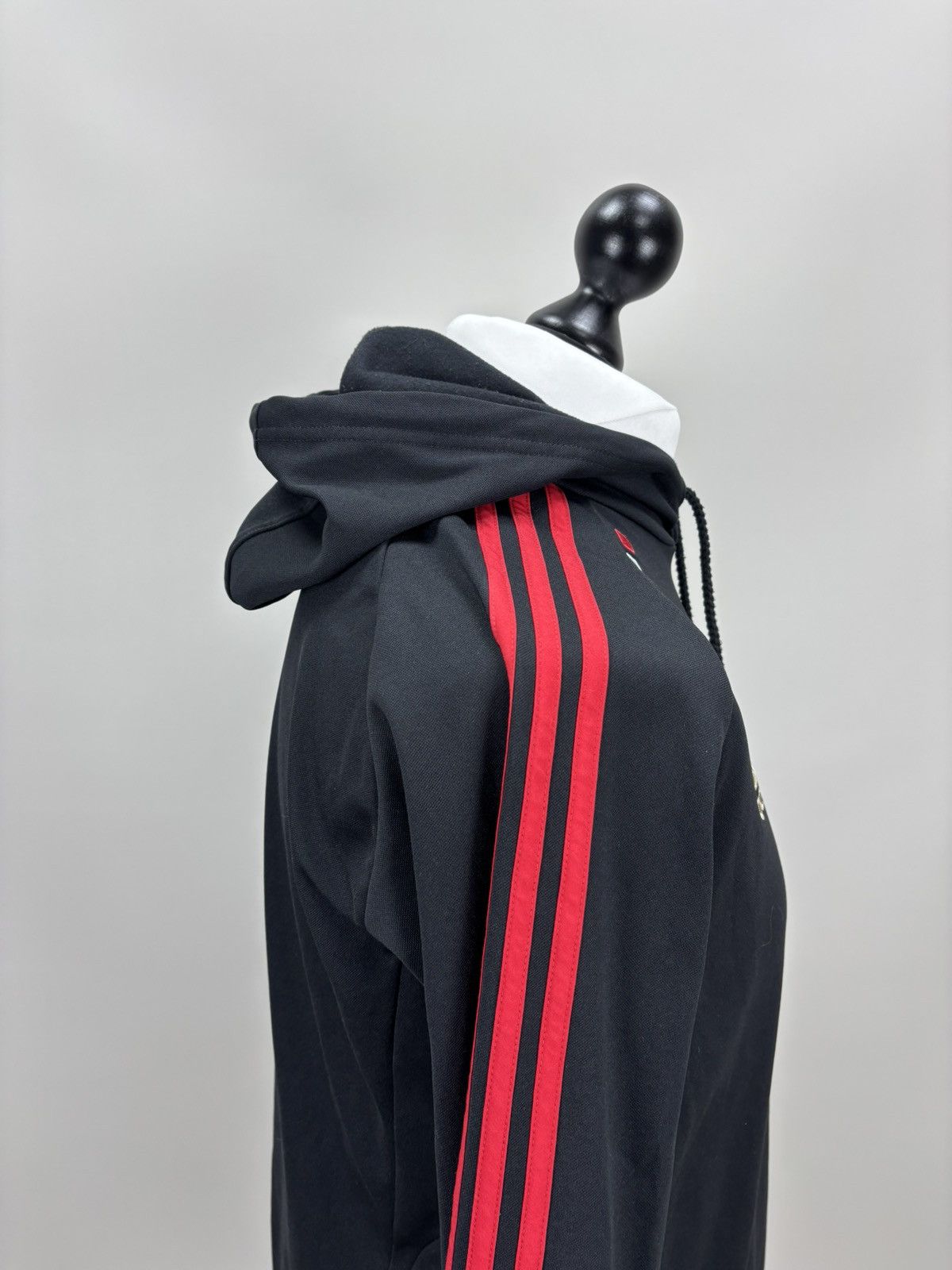 Adidas Mens hoodie Adidas AC 2011-2012 Milan Size M Color Black Size US M / EU 48-50 / 2 - 5 Thumbnail